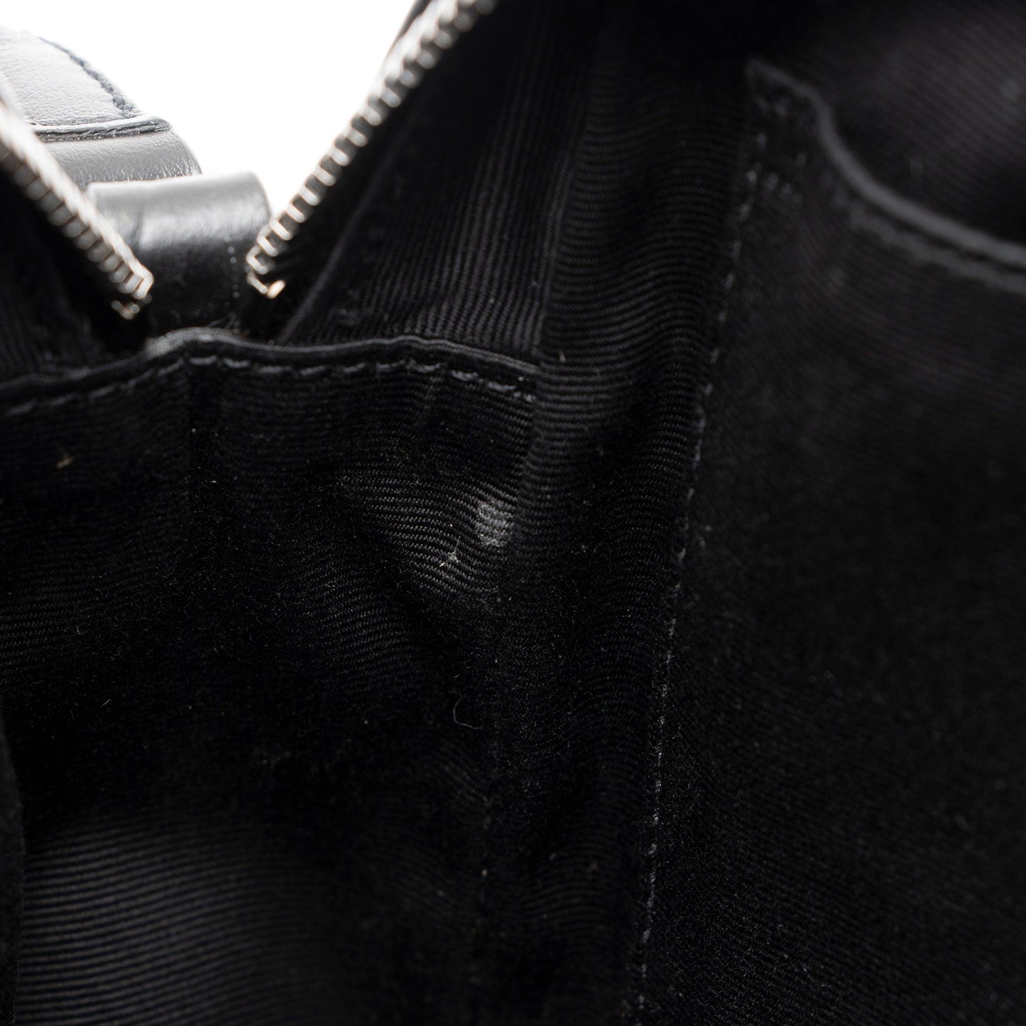 Saint Laurent Matelasse Calfskin Monogram Lou Camera Bag jB3wqK
