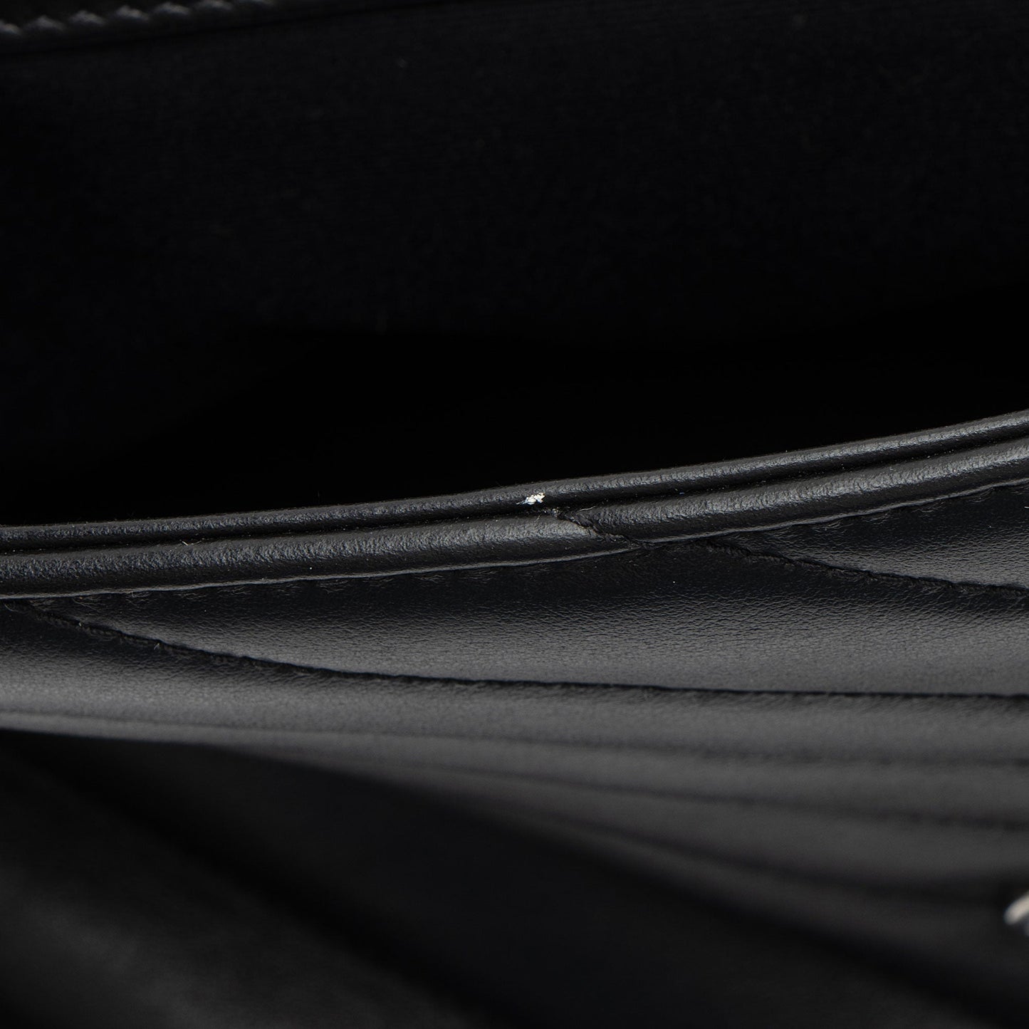 Saint Laurent Matelasse Calfskin Monogram LouLou Chain Large Shoulder Bag F87Oll