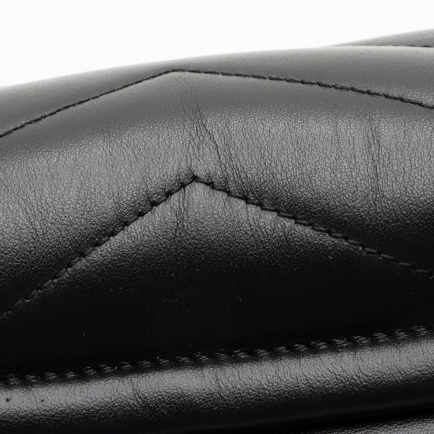 Saint Laurent Matelasse Calfskin Monogram LouLou Chain Medium Shoulder Bag 22876