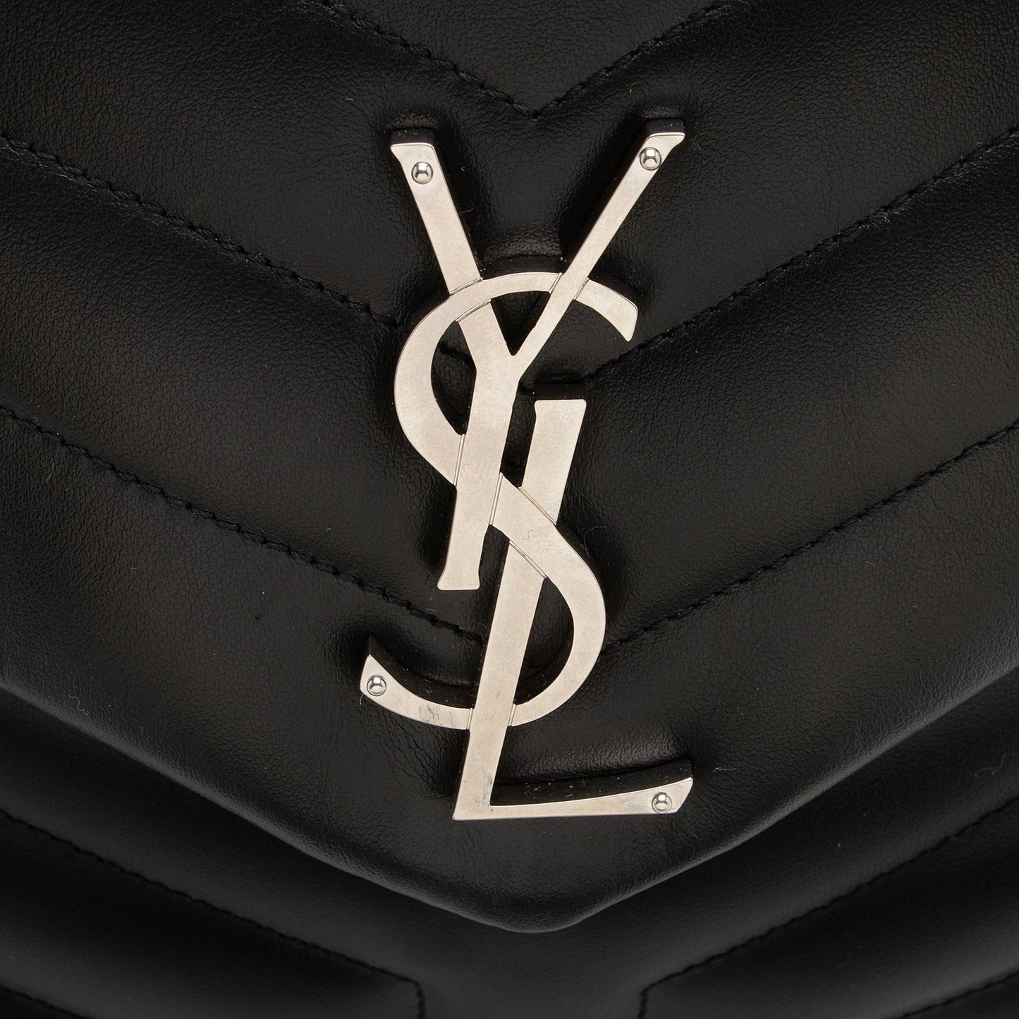 Saint Laurent Matelasse Calfskin Monogram LouLou Chain Medium Shoulder Bag 22876