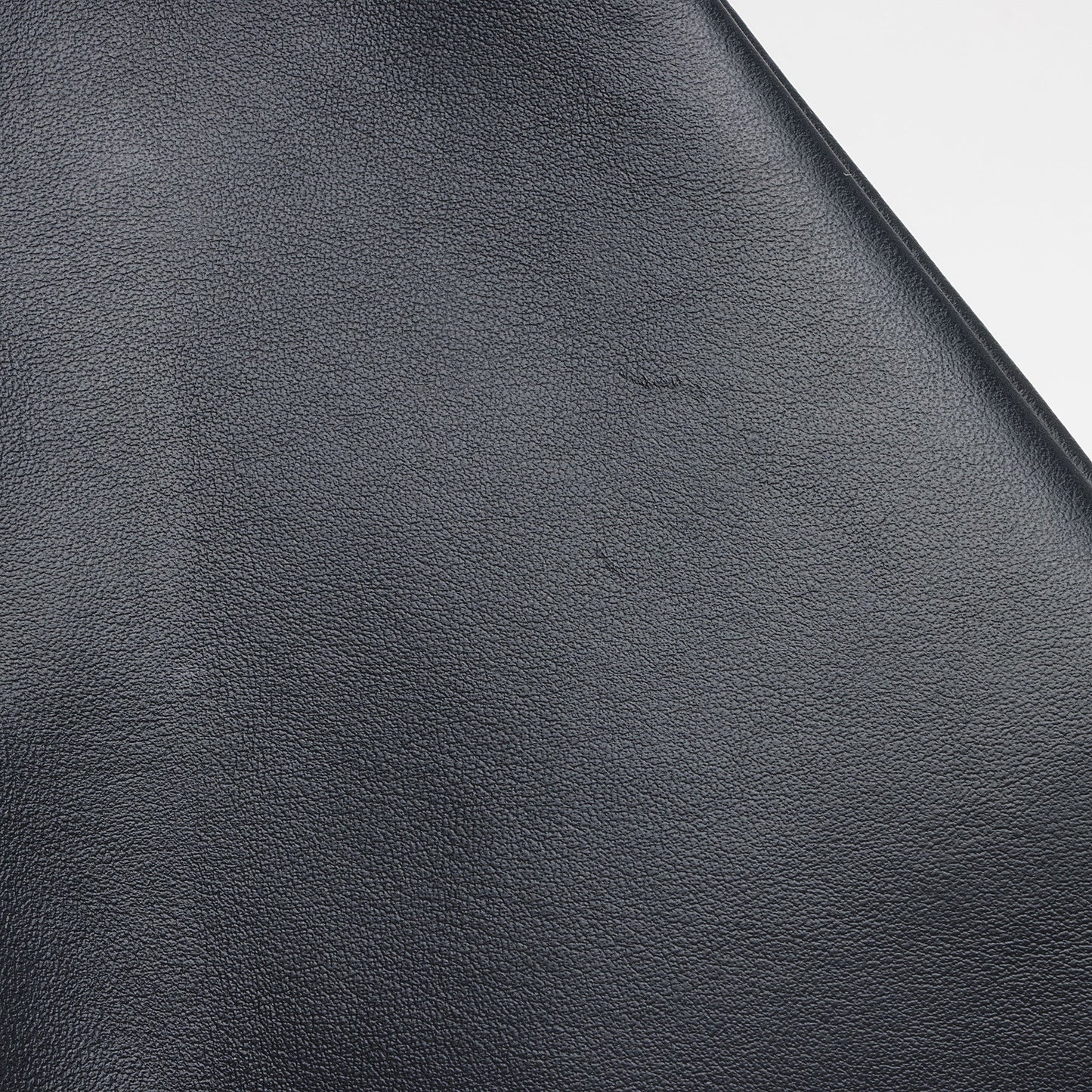 Saint Laurent Matelasse Calfskin Monogram LouLou Chain Medium Shoulder Bag Q1vmZO