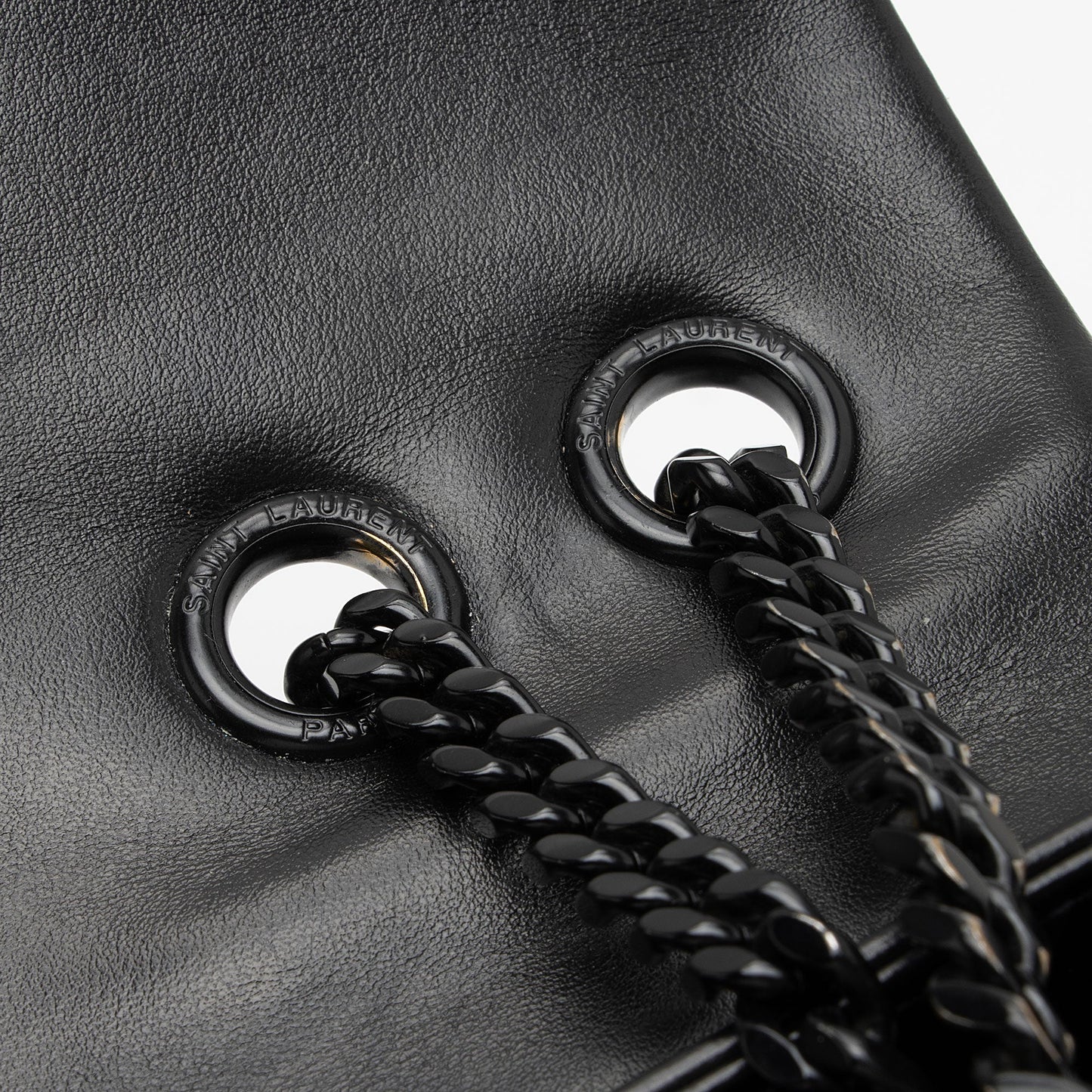Saint Laurent Matelasse Calfskin Monogram LouLou Chain Medium Shoulder Bag SaVb1o