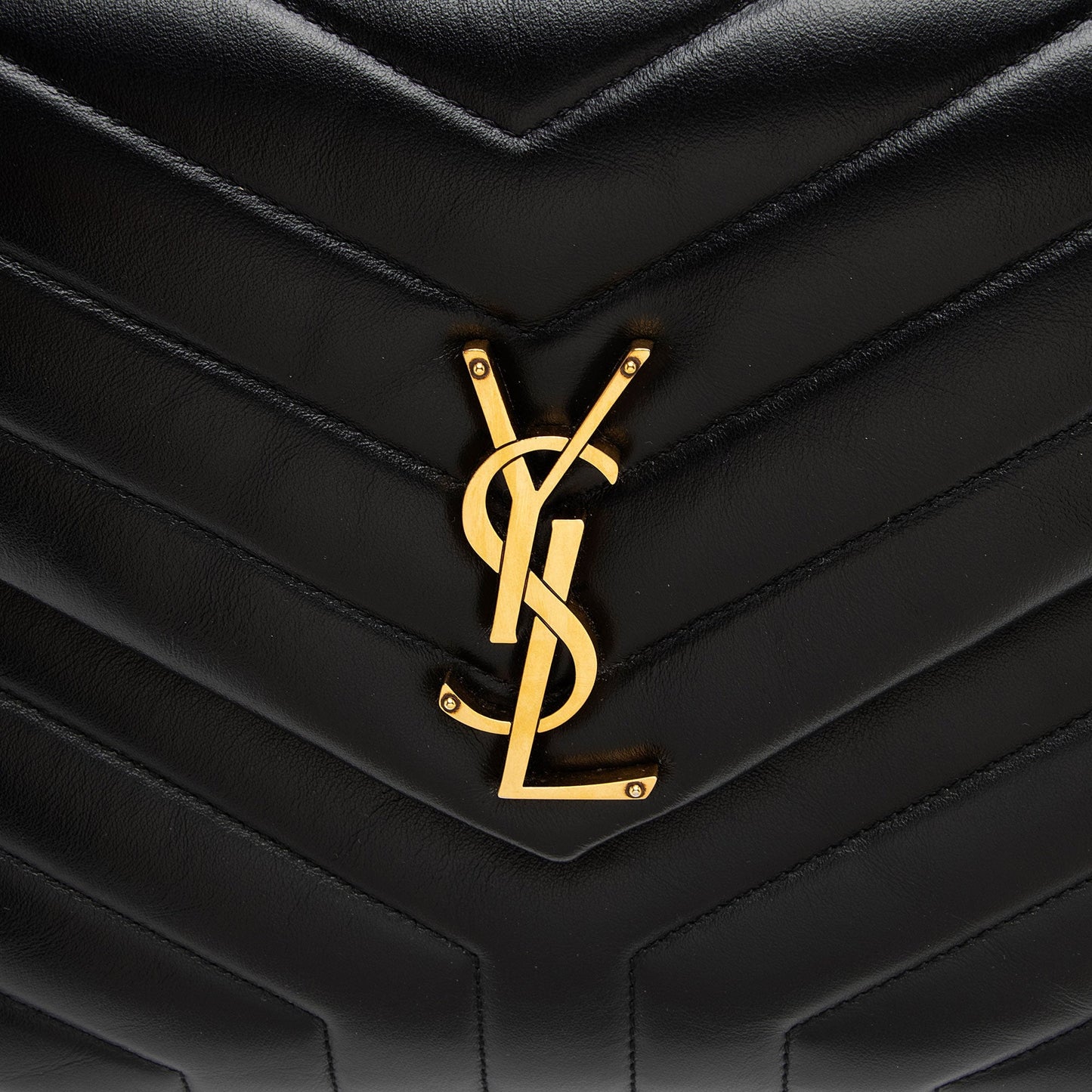 Saint Laurent Matelasse Calfskin Monogram LouLou Chain Medium Shoulder Bag m6cEGy
