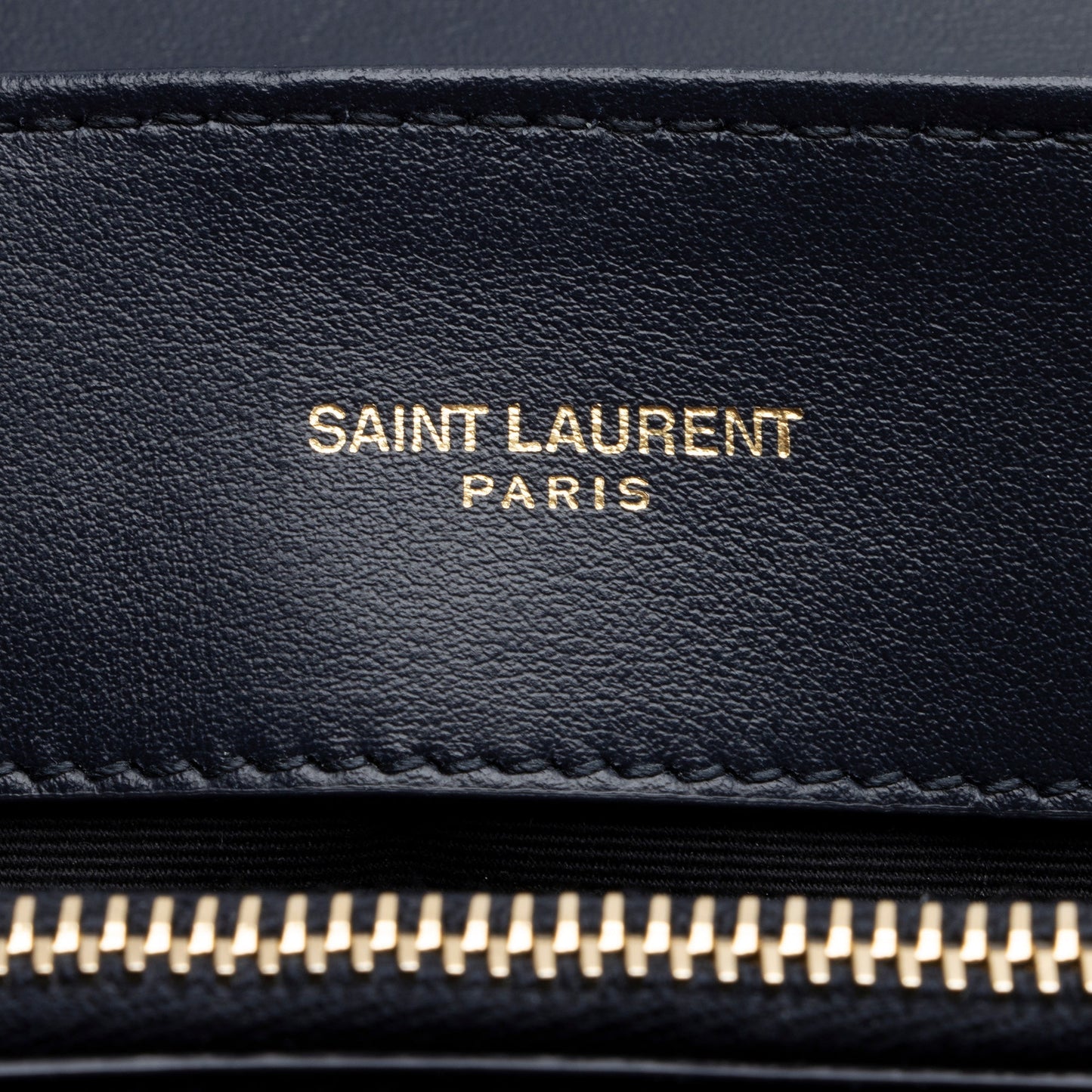 Saint Laurent Matelasse Calfskin Monogram LouLou Chain Small Crossbody Bag HY4rvs