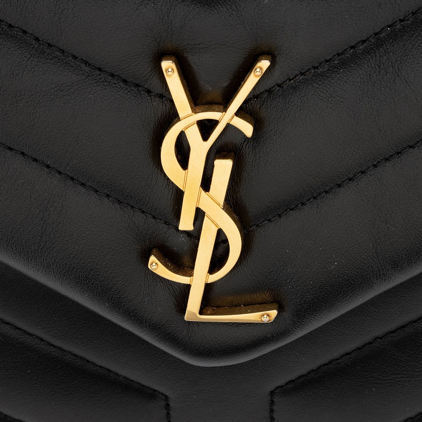 Saint Laurent Matelasse Calfskin Monogram LouLou Chain Small Crossbody 8o8aXB