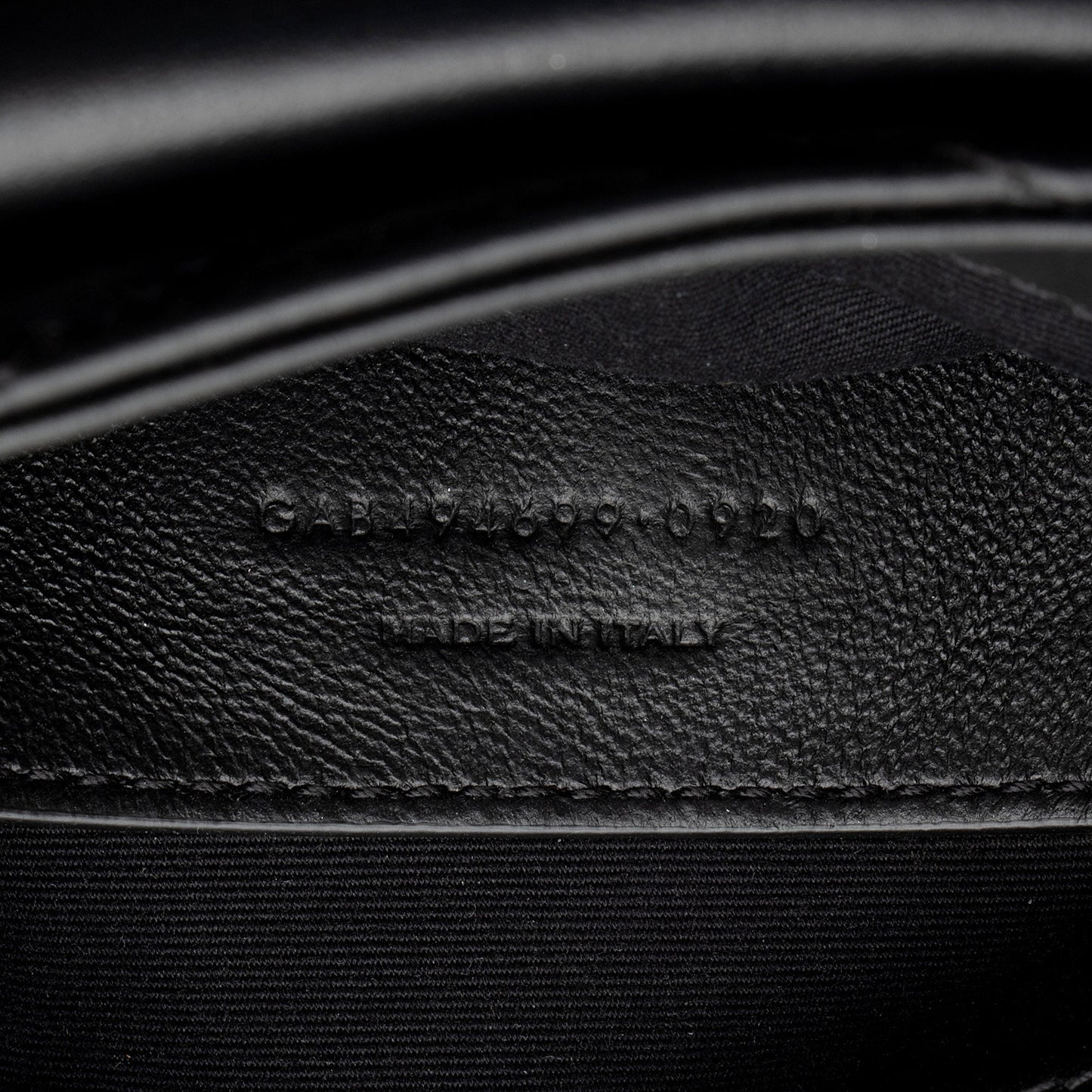 Saint Laurent Matelasse Calfskin Monogram LouLou Chain Small Crossbody 8o8aXB