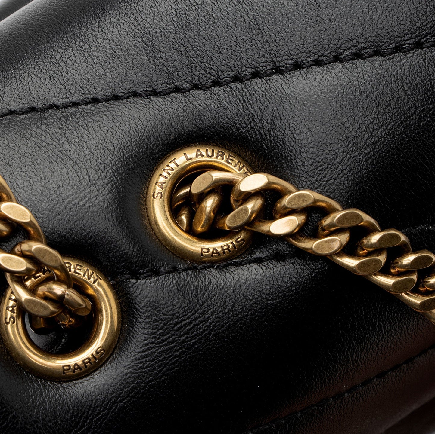Saint Laurent Matelasse Calfskin Monogram LouLou Chain Small Crossbody 8o8aXB
