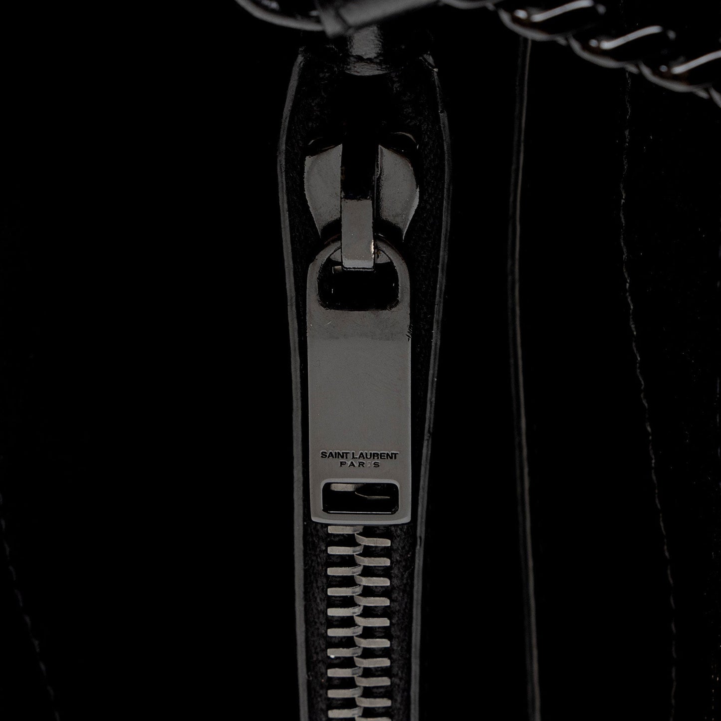 Saint Laurent Matelasse Calfskin Monogram LouLou Chain Small Crossbody acKu6w