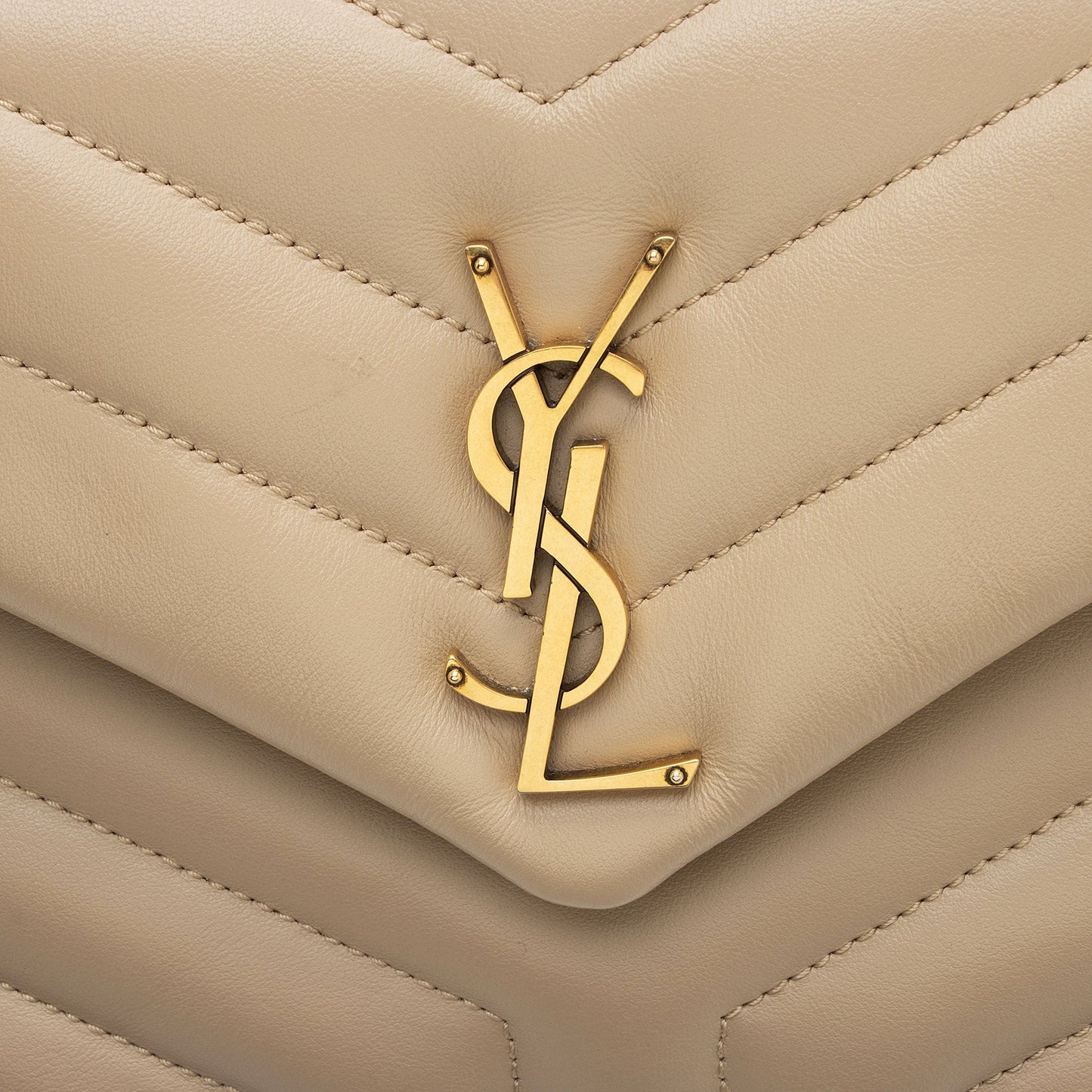 Saint Laurent Matelasse Calfskin Monogram LouLou Chain Small Crossbody XSfoNV