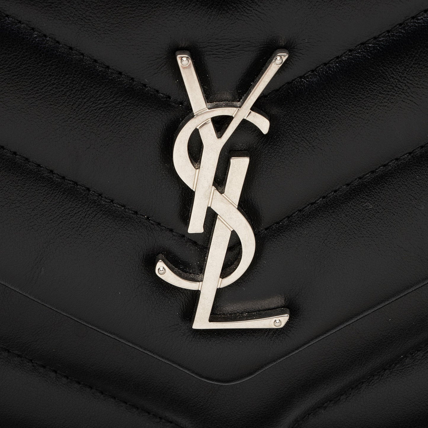 Saint Laurent Matelasse Calfskin Monogram LouLou Chain Small Crossbody 2881qg
