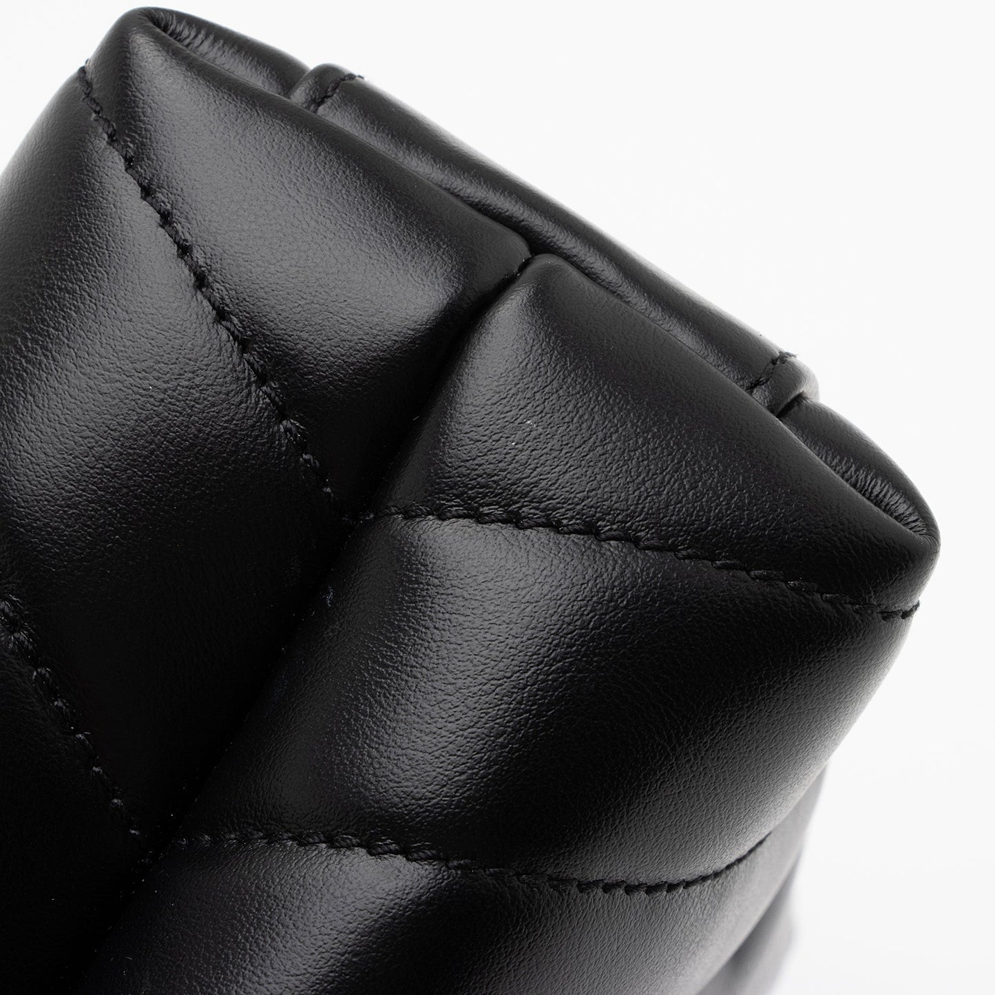 Saint Laurent Matelasse Calfskin Monogram LouLou Toy Crossbody Bag tGwfOp