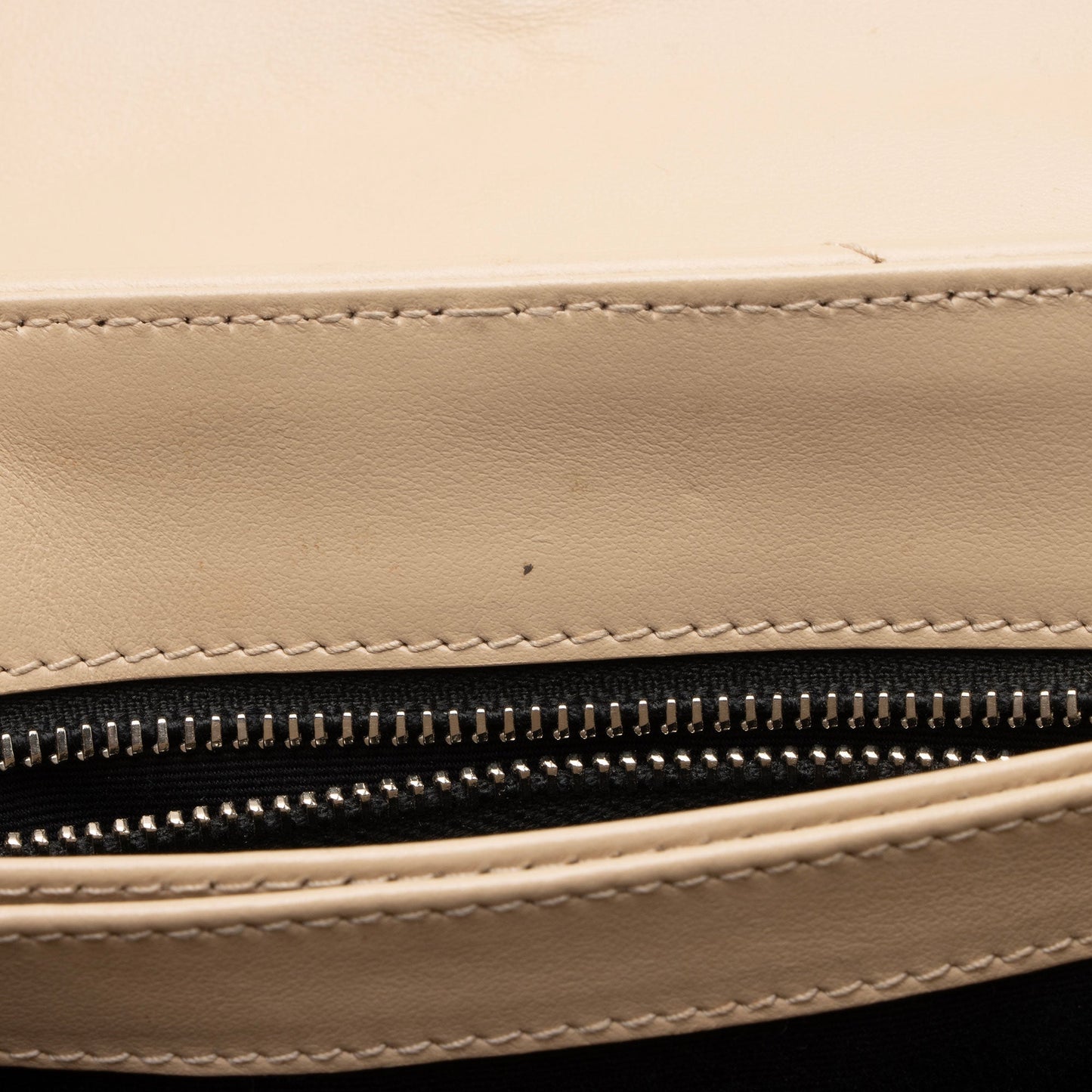 Saint Laurent Matelasse Calfskin Monogram LouLou Toy Crossbody arg7wt