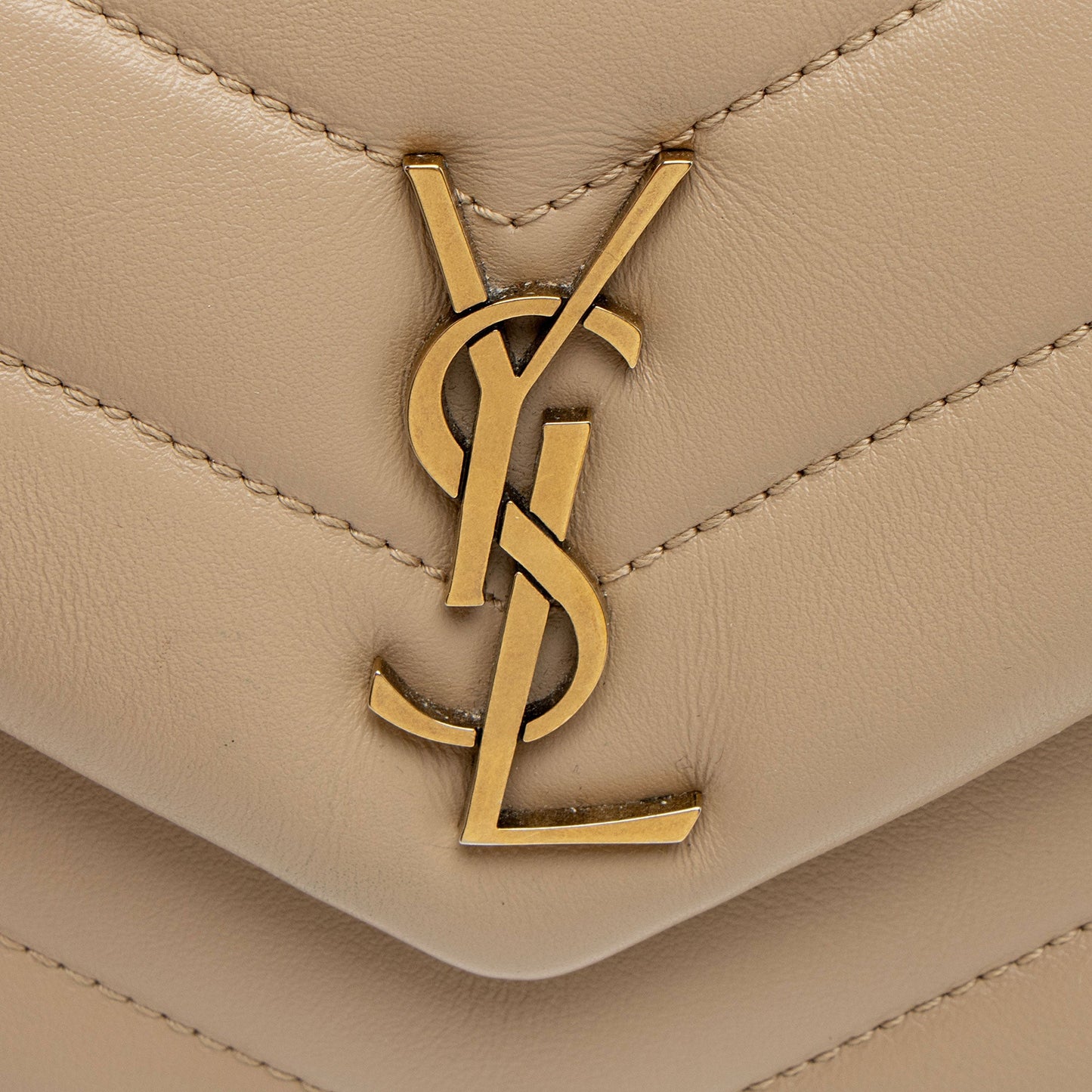 Saint Laurent Matelasse Calfskin Monogram LouLou Toy Crossbody I8aWGS
