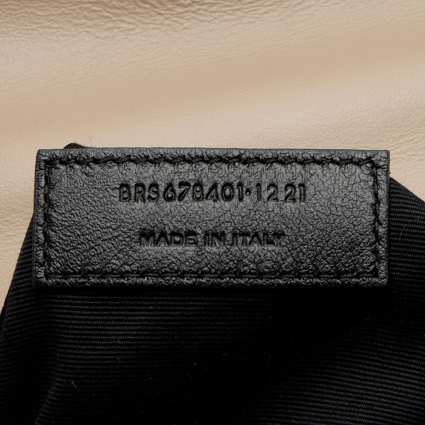 Saint Laurent Matelasse Calfskin Monogram LouLou Toy Crossbody I8aWGS