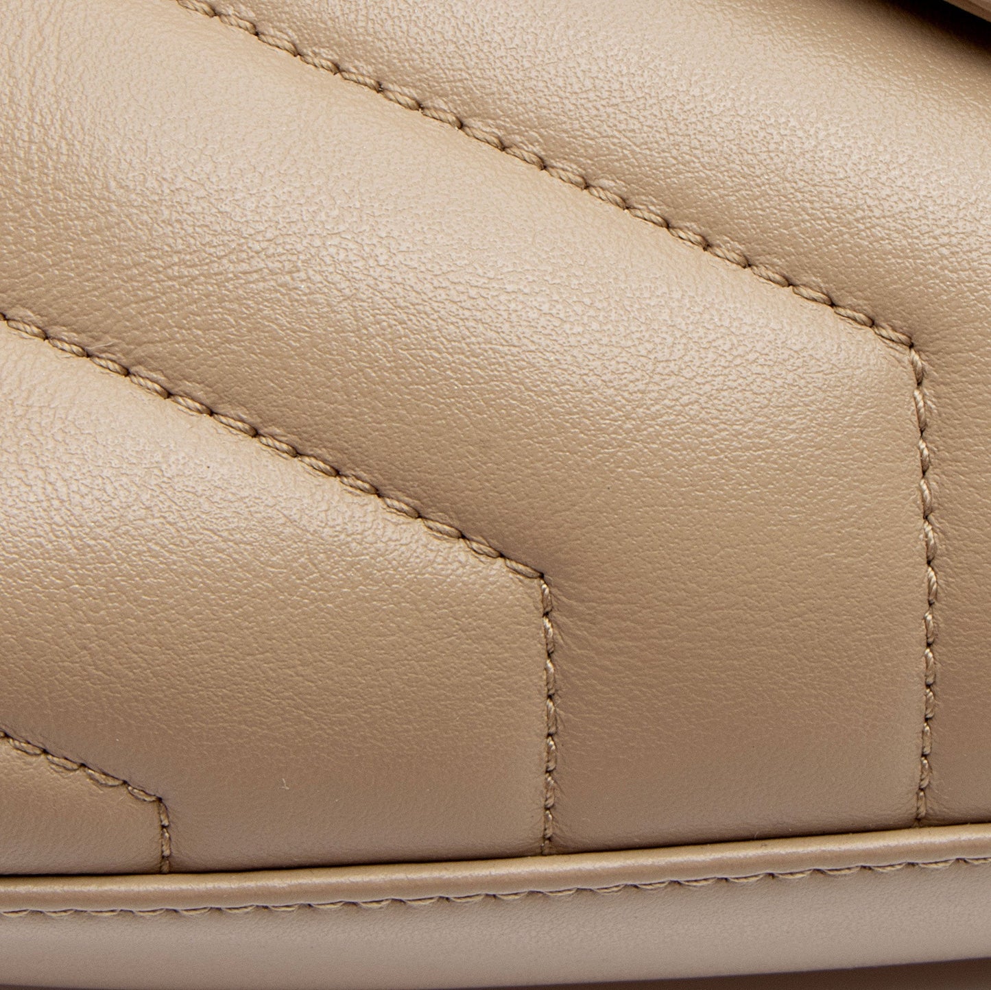 Saint Laurent Matelasse Calfskin Monogram LouLou Toy Crossbody I8aWGS