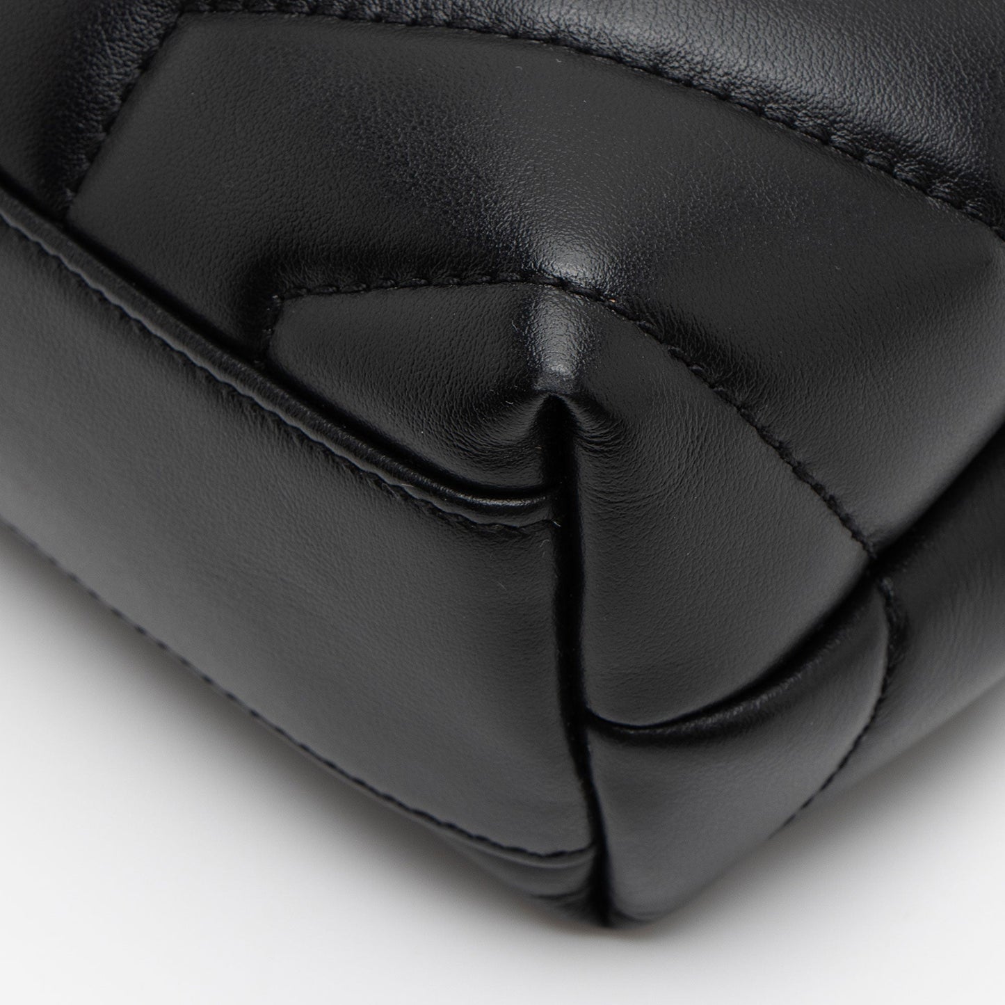 Saint Laurent Matelasse Calfskin Monogram LouLou Toy Crossbody oHahXx