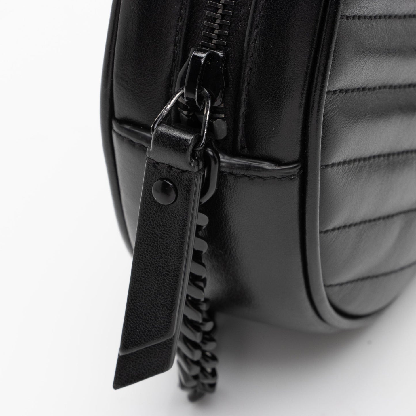 Saint Laurent Matelasse Calfskin Monogram Vinyle Round Camera Bag TICycU