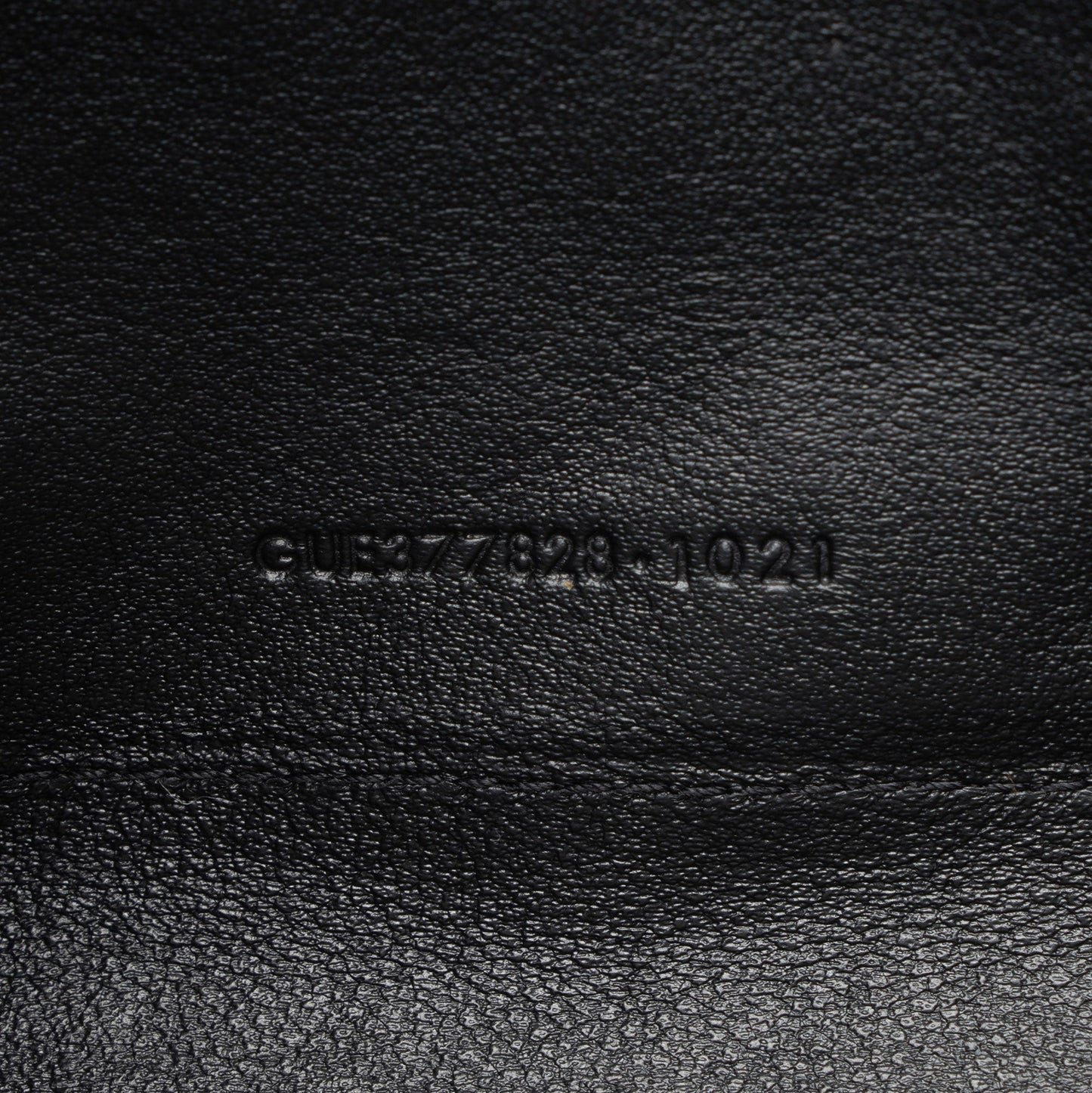 Saint Laurent Matelasse Grain de Poudre Monogram Chain Wallet oGbOur