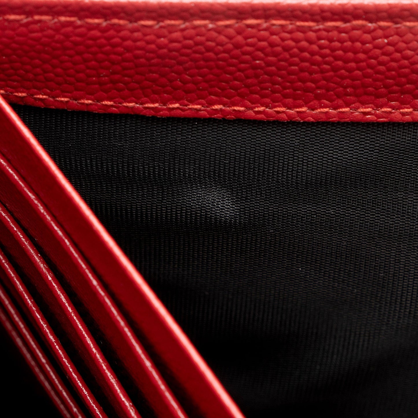 Saint Laurent Matelasse Grain de Poudre Monogram Chain Wallet HJdOSr