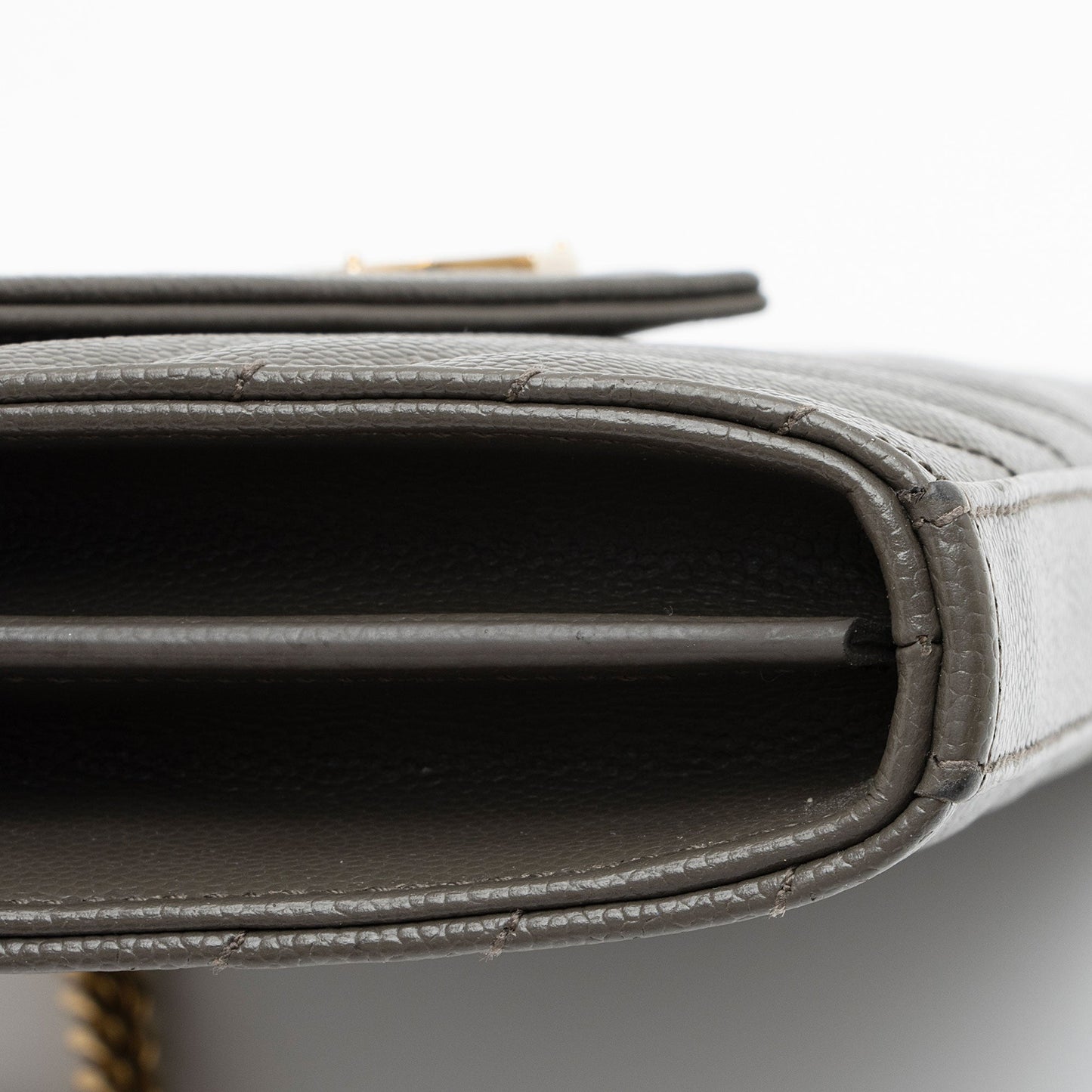 Saint Laurent Matelasse Grain de Poudre Monogram Chain Wallet zFHDtw