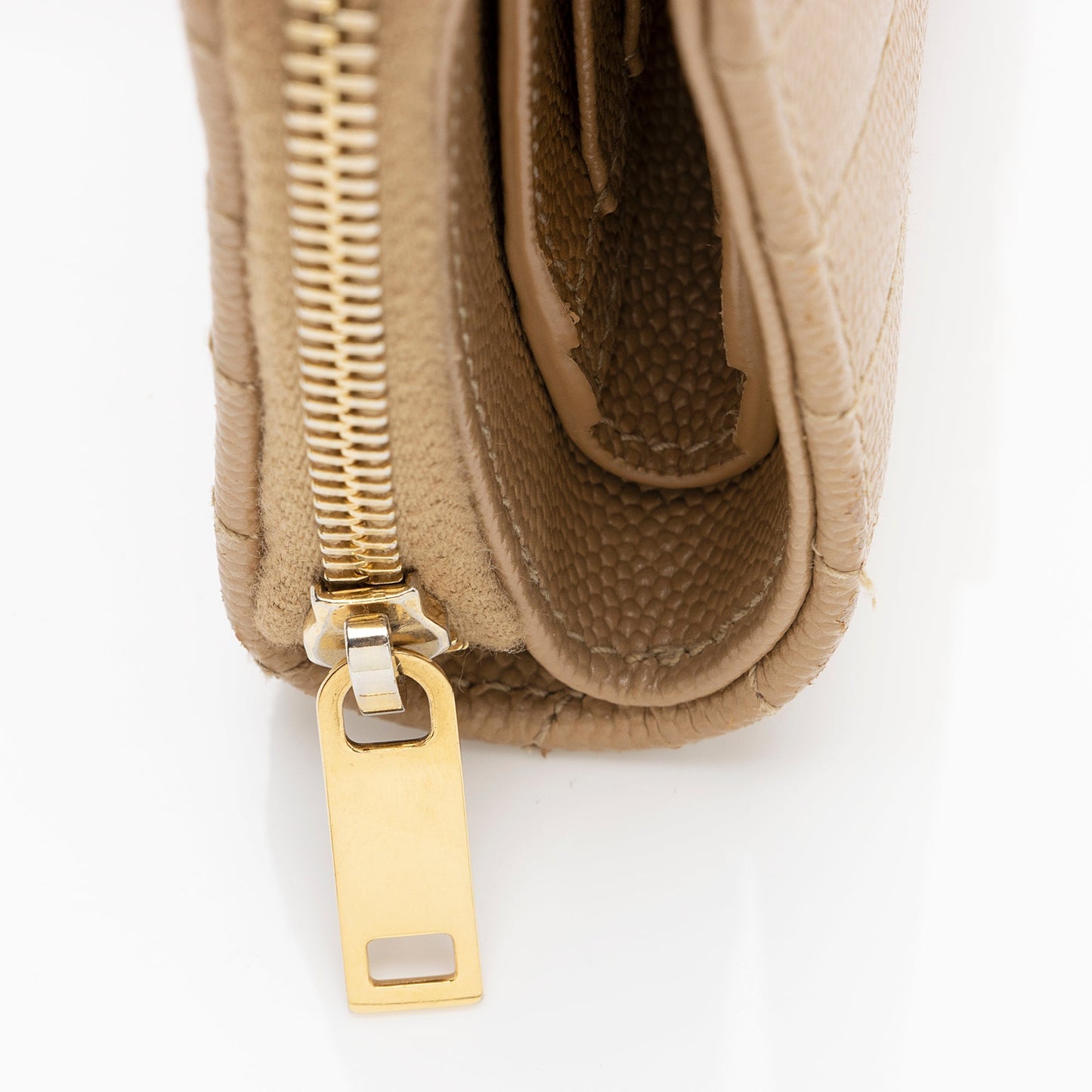 Saint Laurent Matelasse Grain de Poudre Monogram Compact Zip Around Wallet 23548