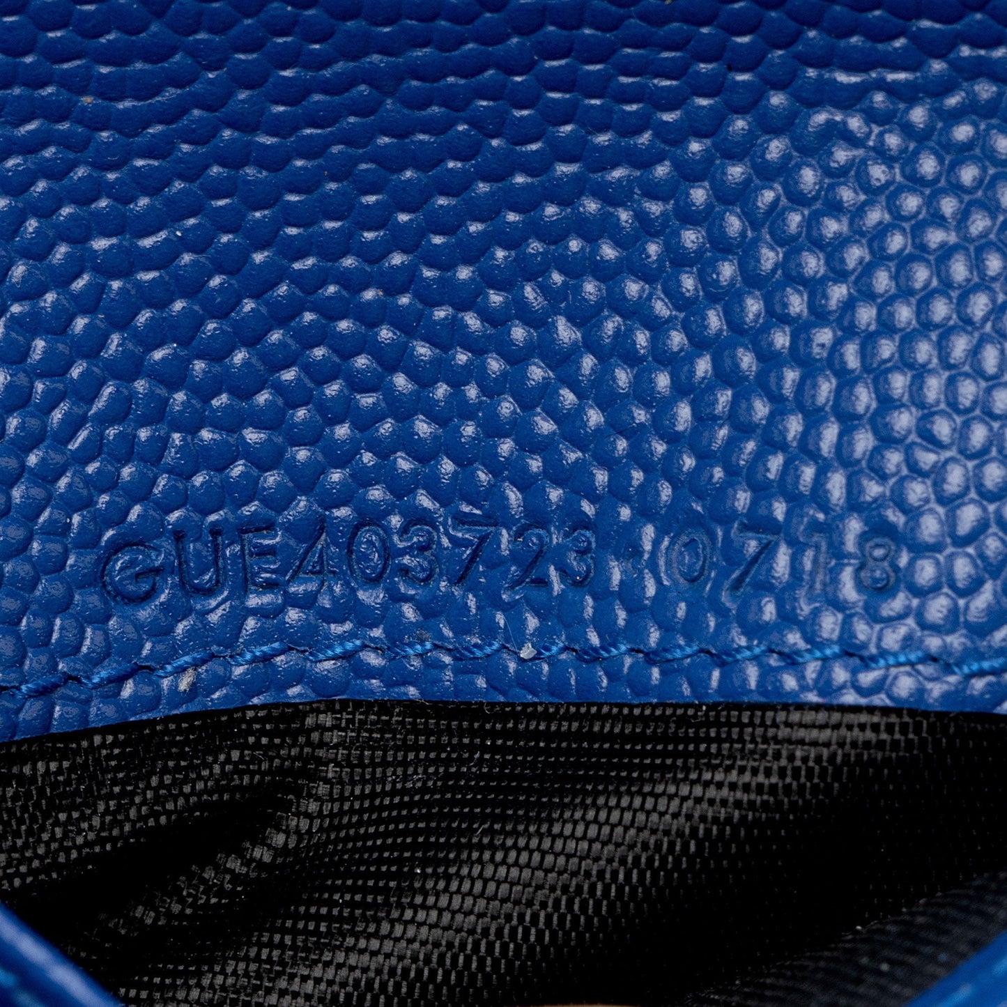 Saint Laurent Matelasse Grain de Poudre Monogram Compact Zip Around Wallet haBtSP