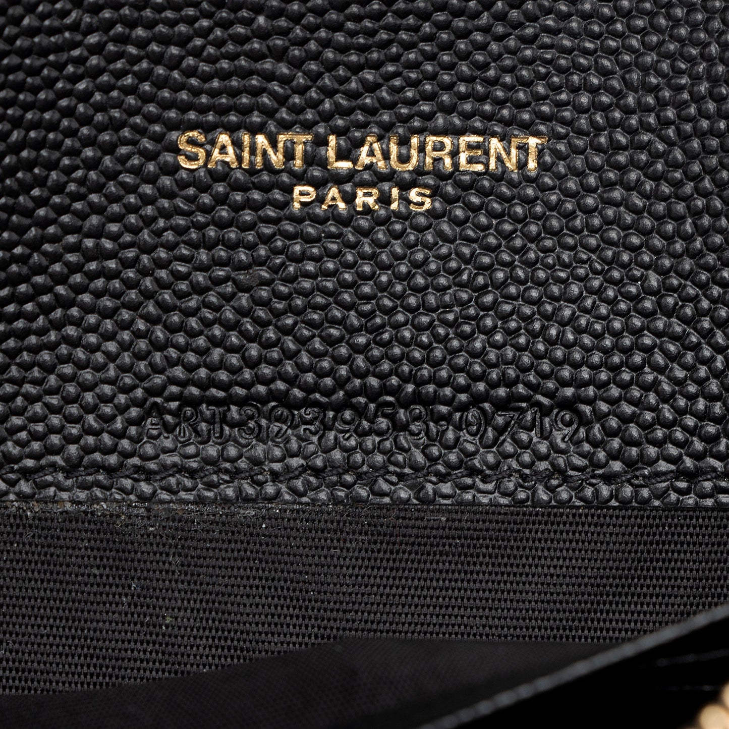 Saint Laurent Matelasse Grain de Poudre Monogram Envelope Chain Wallet zpgjlD