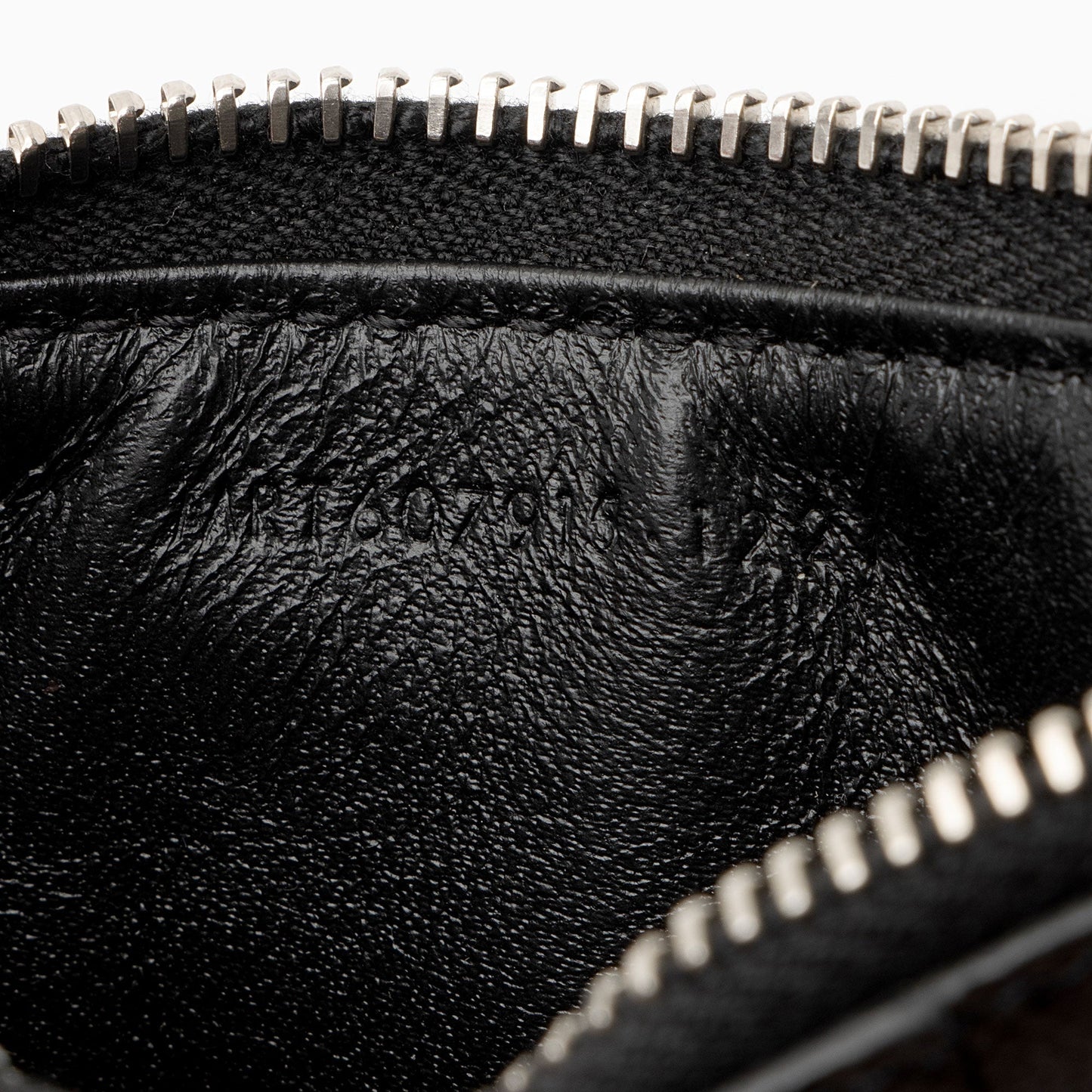 Saint Laurent Matelasse Grain de Poudre Monogram Fragments Zipper Card Case 664zHh