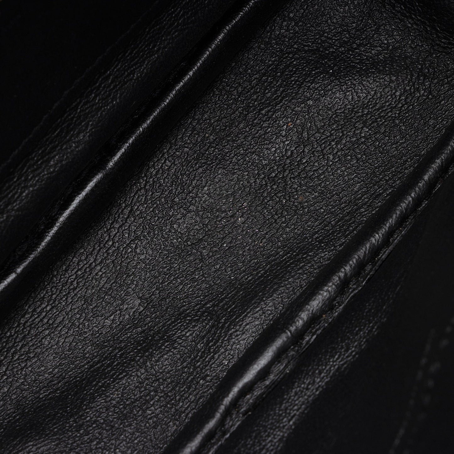 Saint Laurent Matelasse Grain de Poudre Monogram Lou Mini Camera Bag T7Shs9