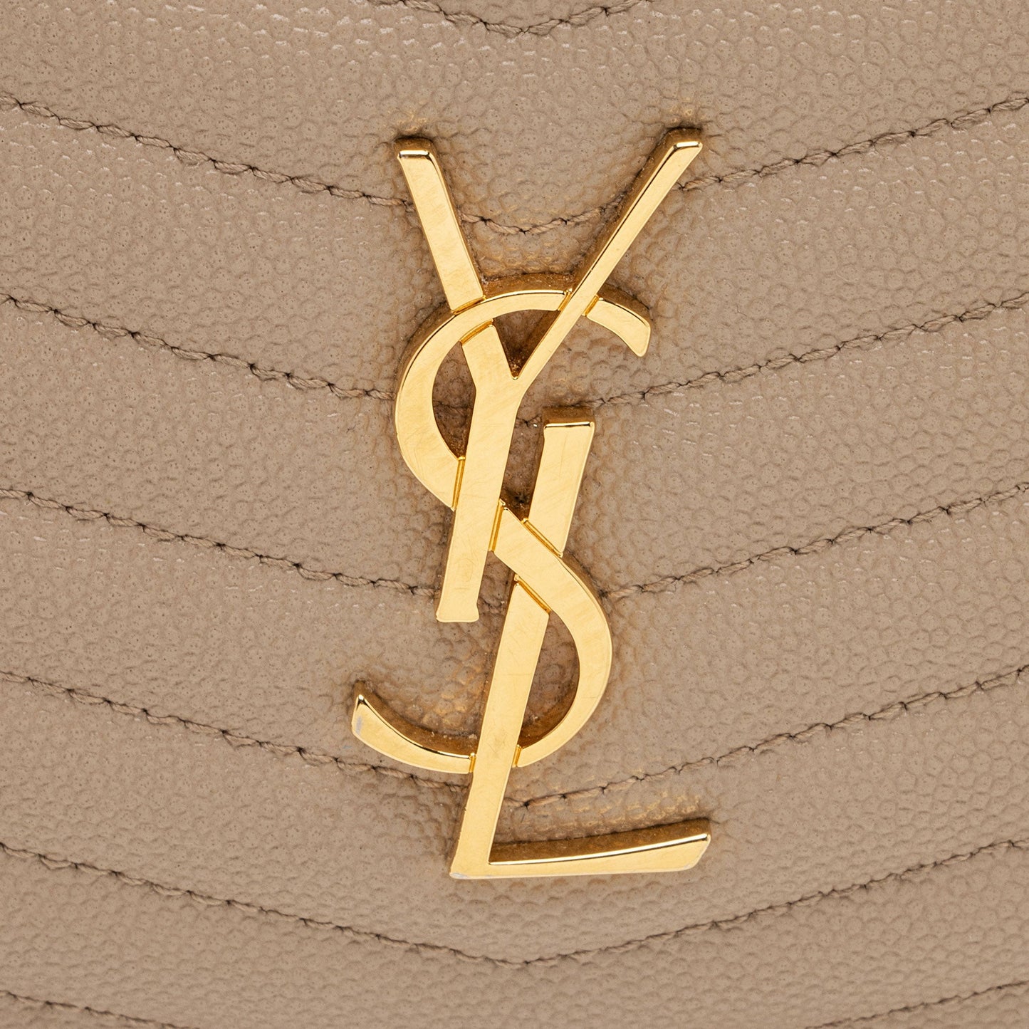 Saint Laurent Matelasse Grain de Poudre Monogram Lou Mini Camera Bag T7Shs9