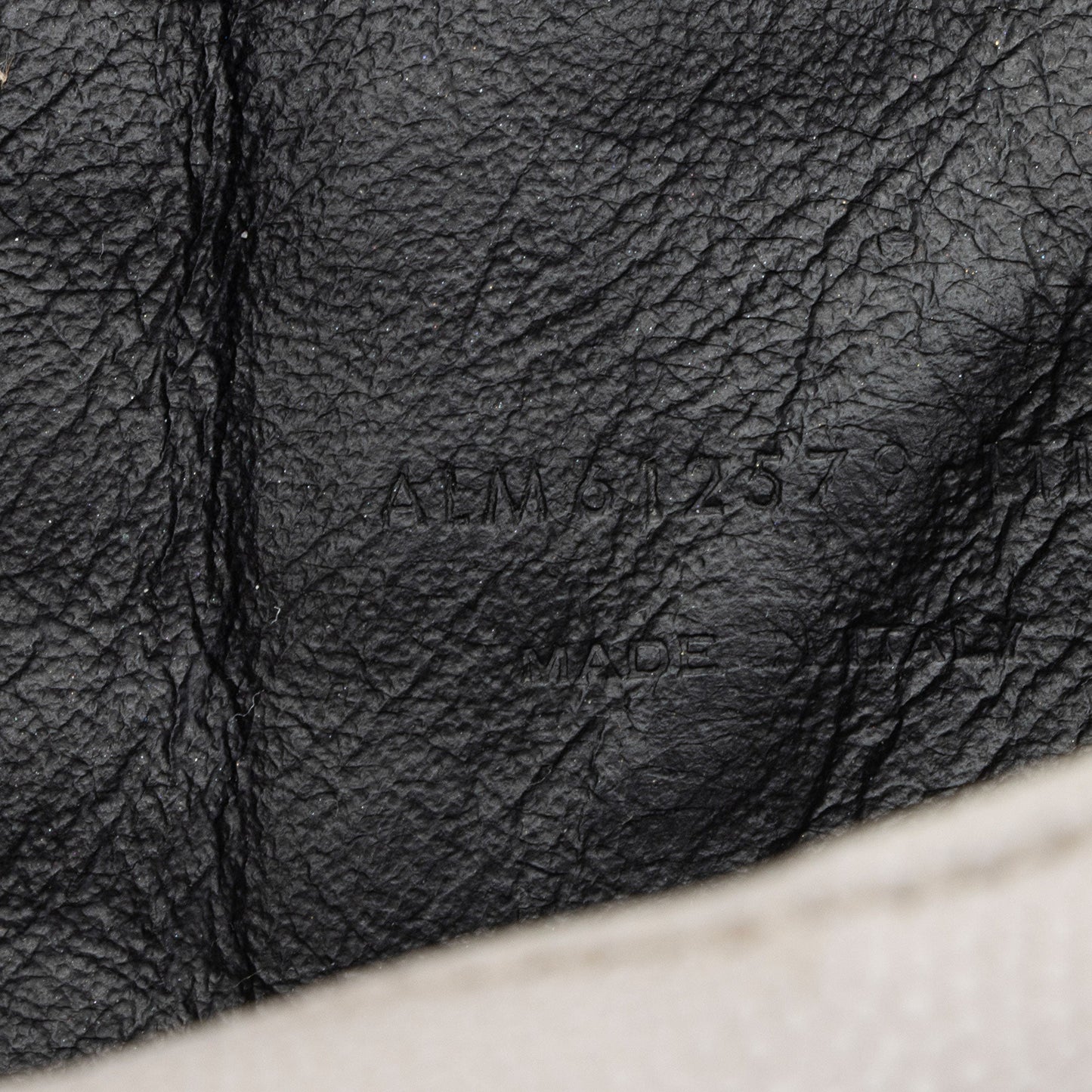 Saint Laurent Matelasse Grain de Poudre Monogram Lou Mini Camera Bag kKekCc