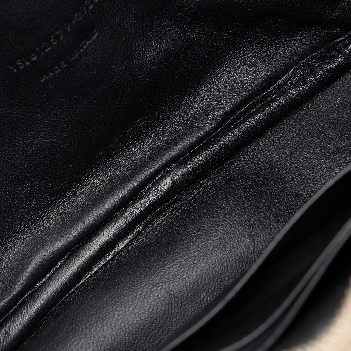 Saint Laurent Matelasse Grain de Poudre Monogram Lou Mini Camera Bag e52Zwb