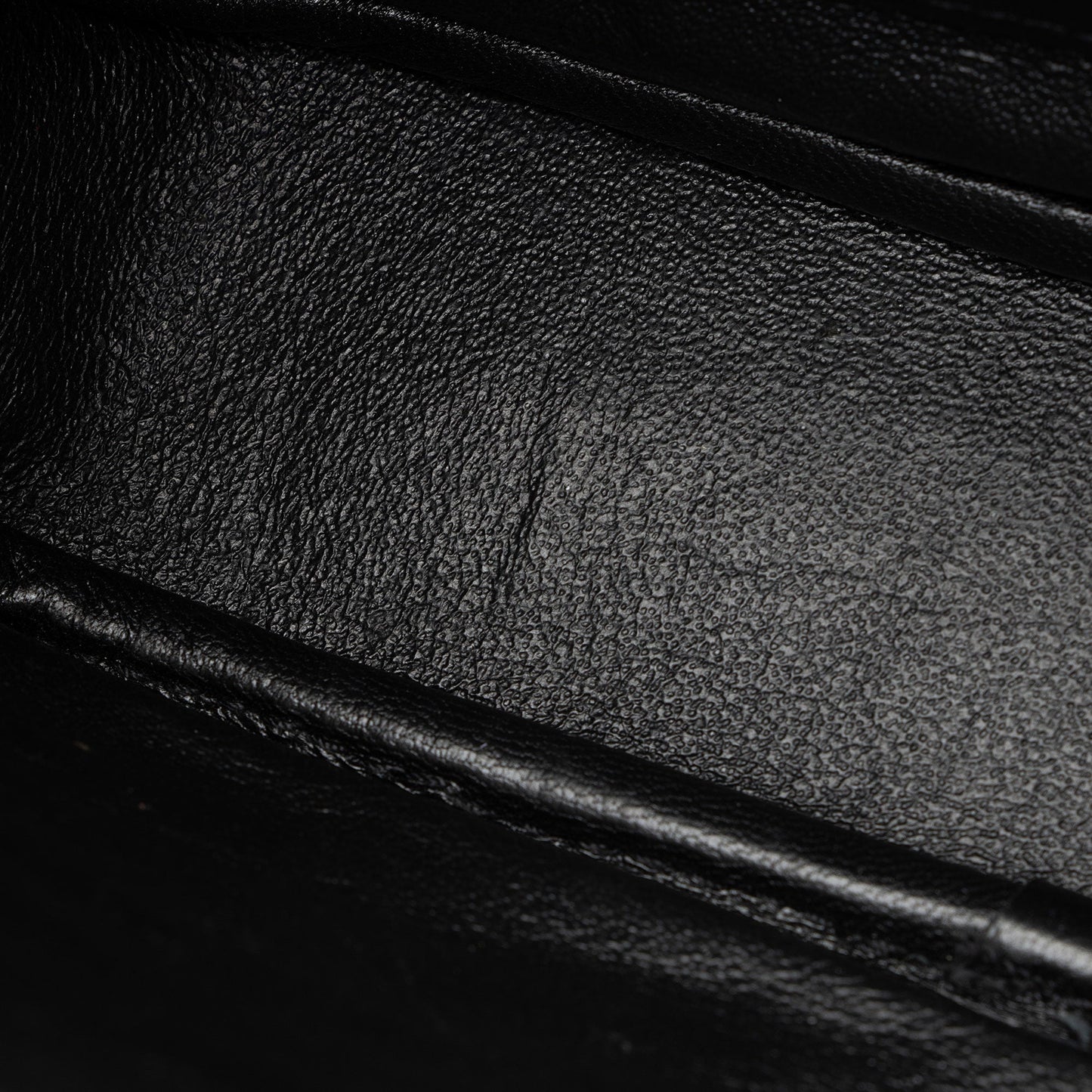 Saint Laurent Matelasse Grain de Poudre Monogram Lou Mini Camera Bag sRcb5h