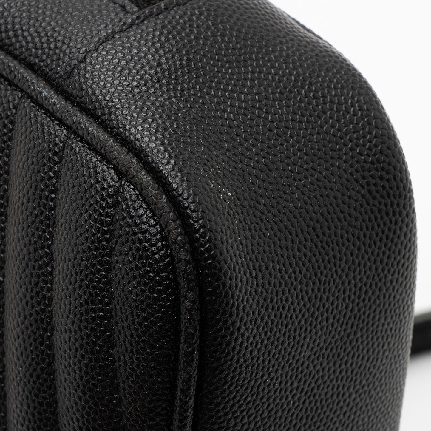 Saint Laurent Matelasse Grain de Poudre Monogram Lou Mini Camera Bag sRcb5h