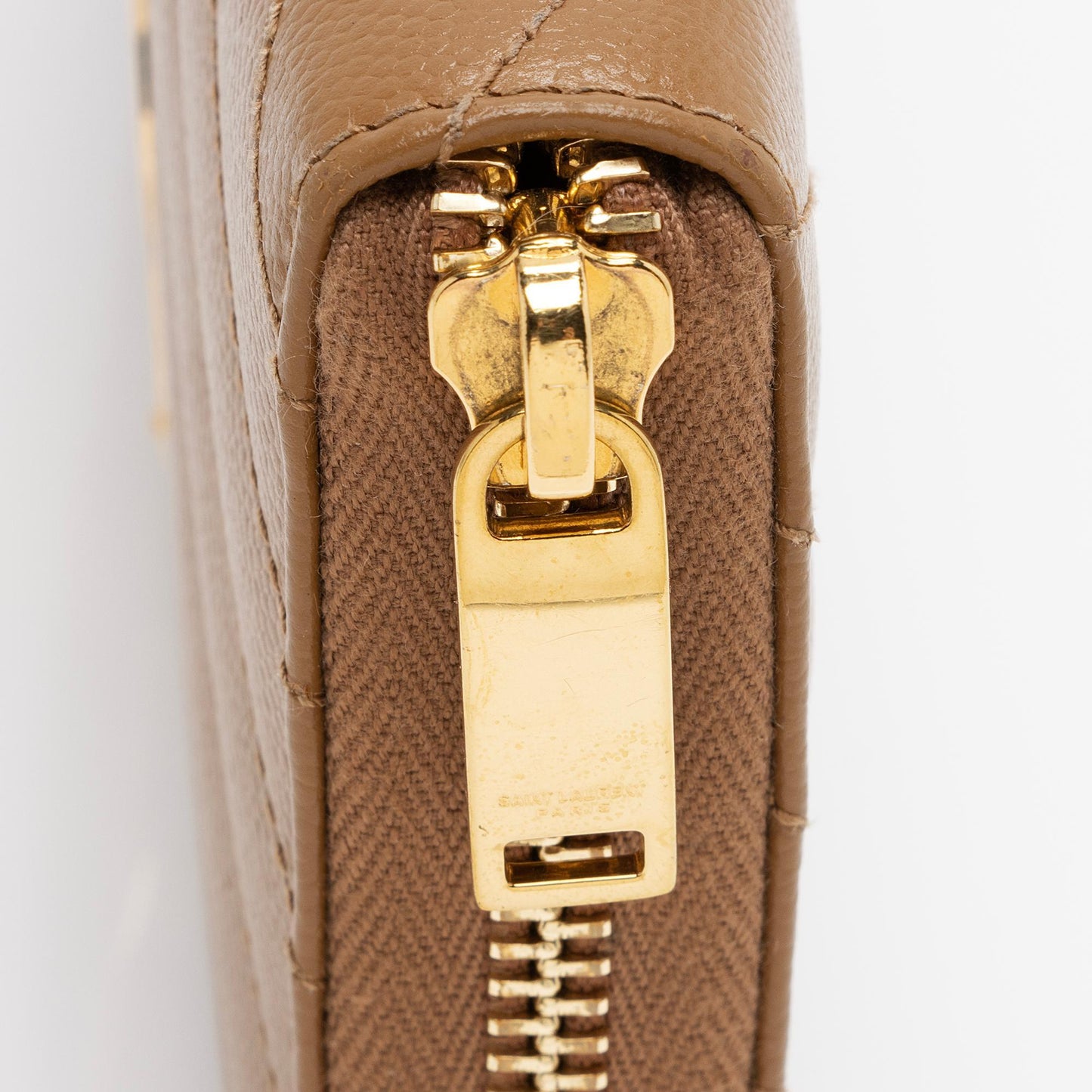 Saint Laurent Matelasse Grain de Poudre Monogram Zip Around Wallet ZFHCDK