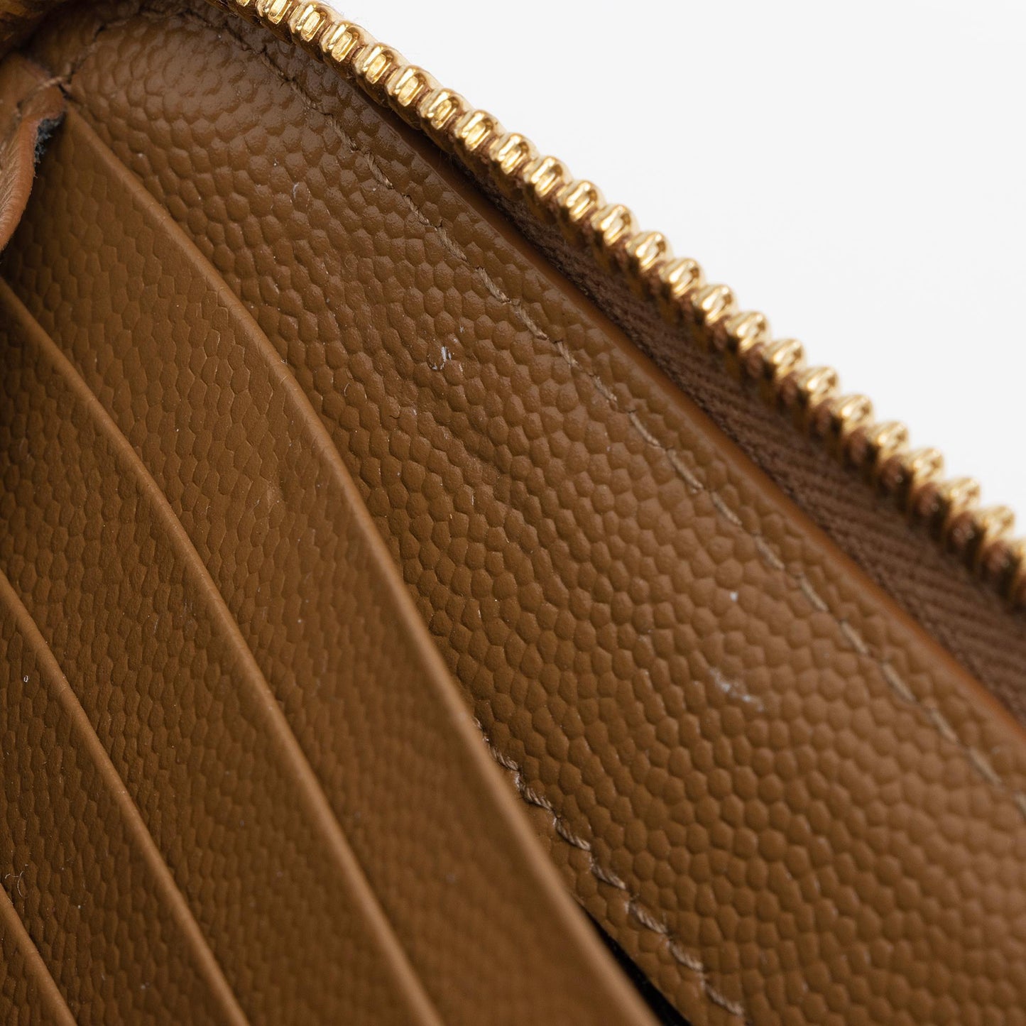 Saint Laurent Matelasse Grain de Poudre Monogram Zip Around Wallet ZFHCDK