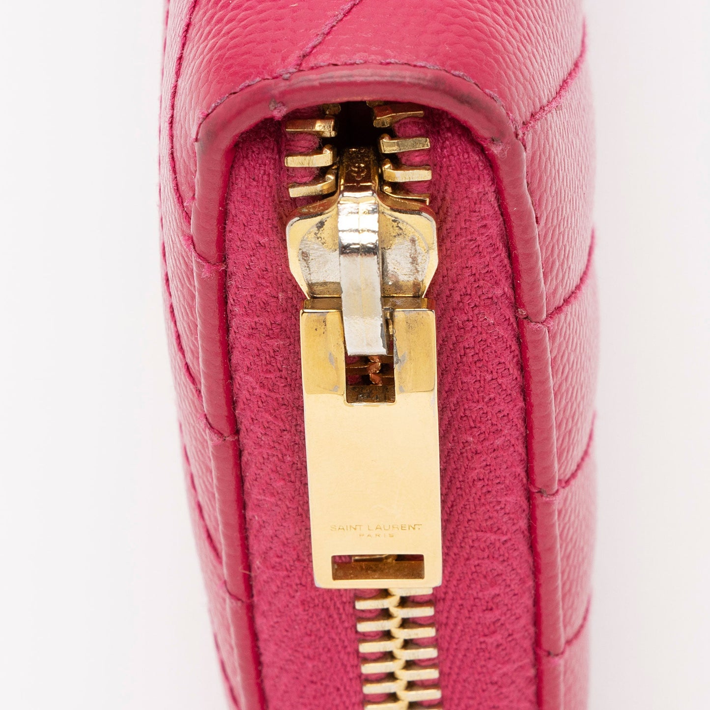 Saint Laurent Matelasse Grain de Poudre Monogram Zip Around Wallet xMdHJp