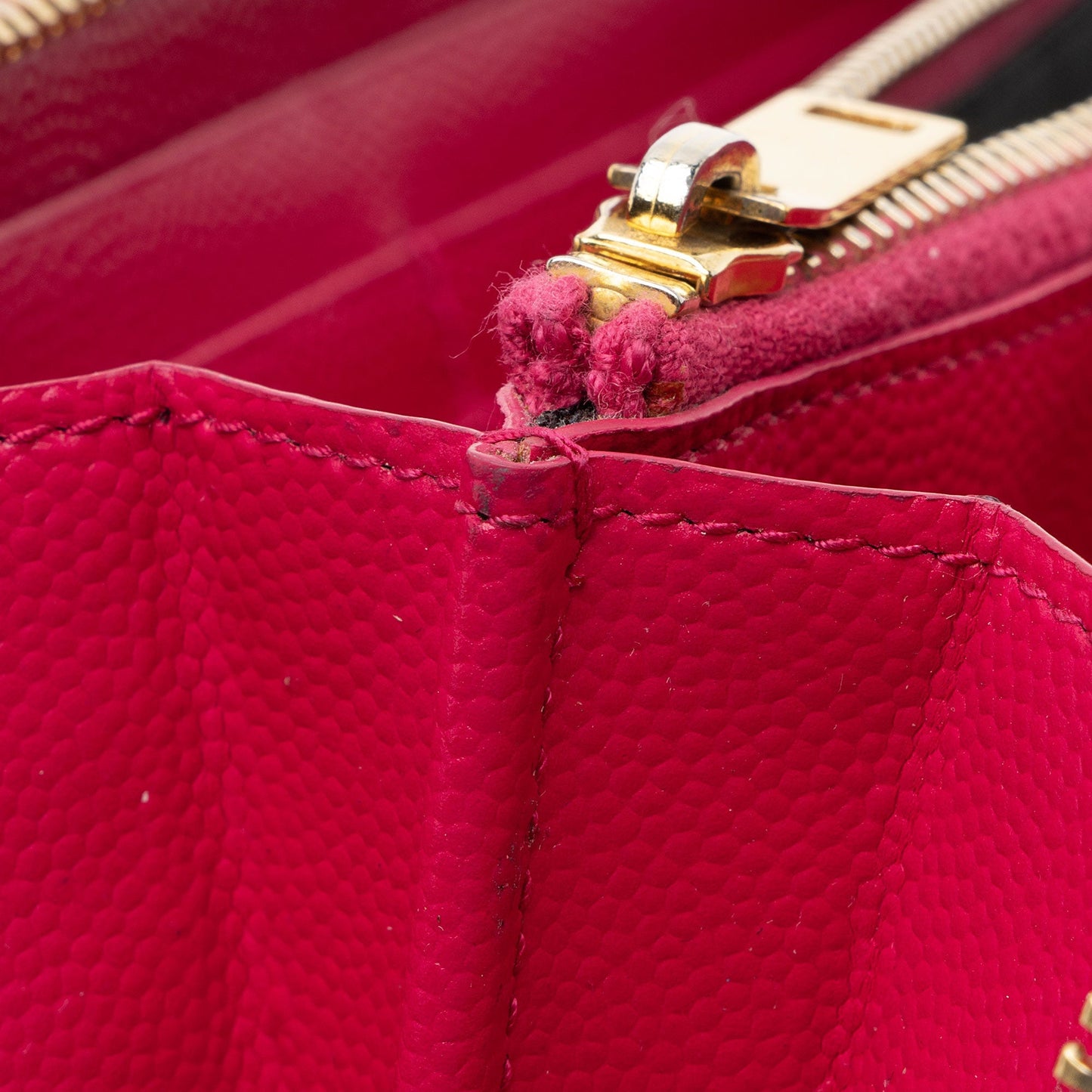 Saint Laurent Matelasse Grain de Poudre Monogram Zip Around Wallet xMdHJp