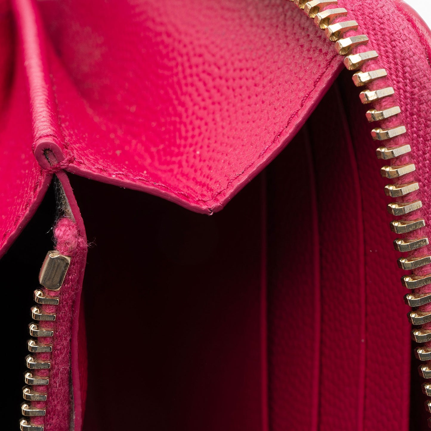 Saint Laurent Matelasse Grain de Poudre Monogram Zip Around Wallet xMdHJp