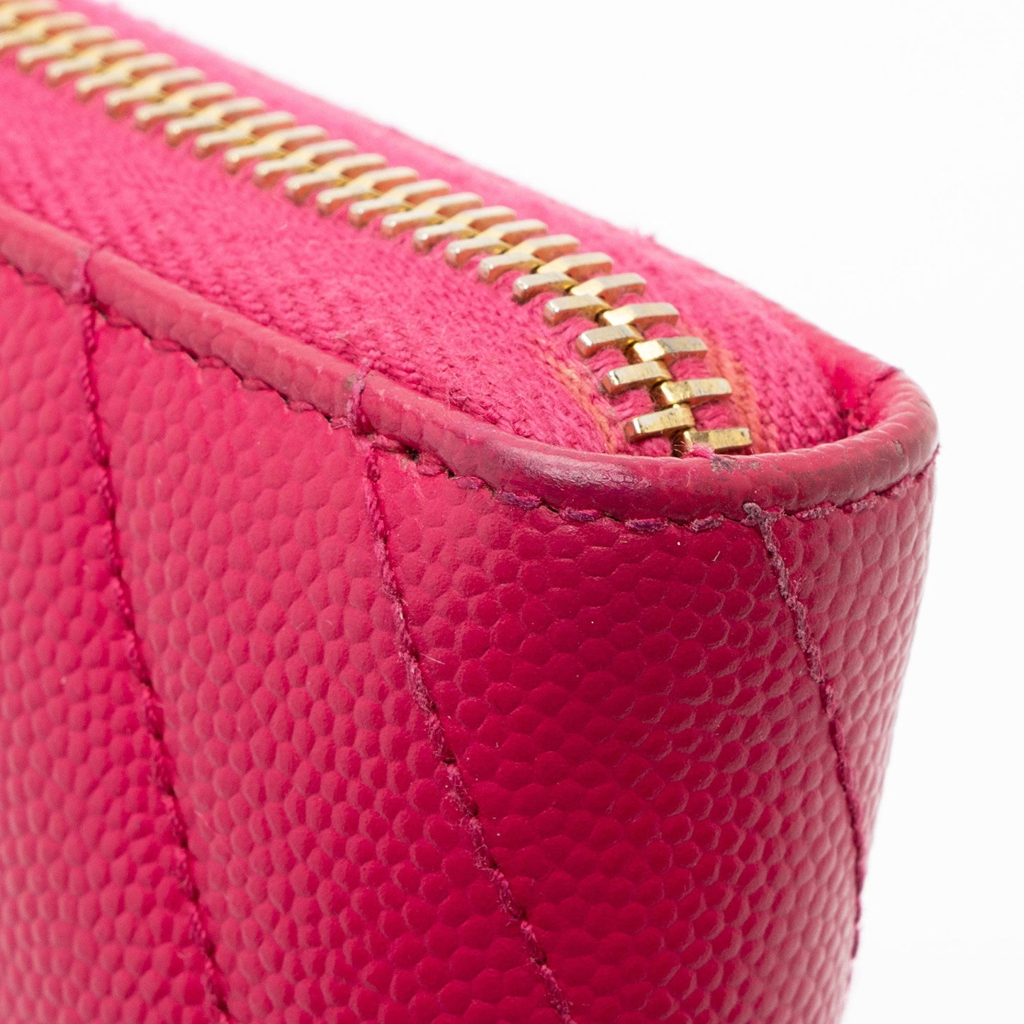 Saint Laurent Matelasse Grain de Poudre Monogram Zip Around Wallet xMdHJp