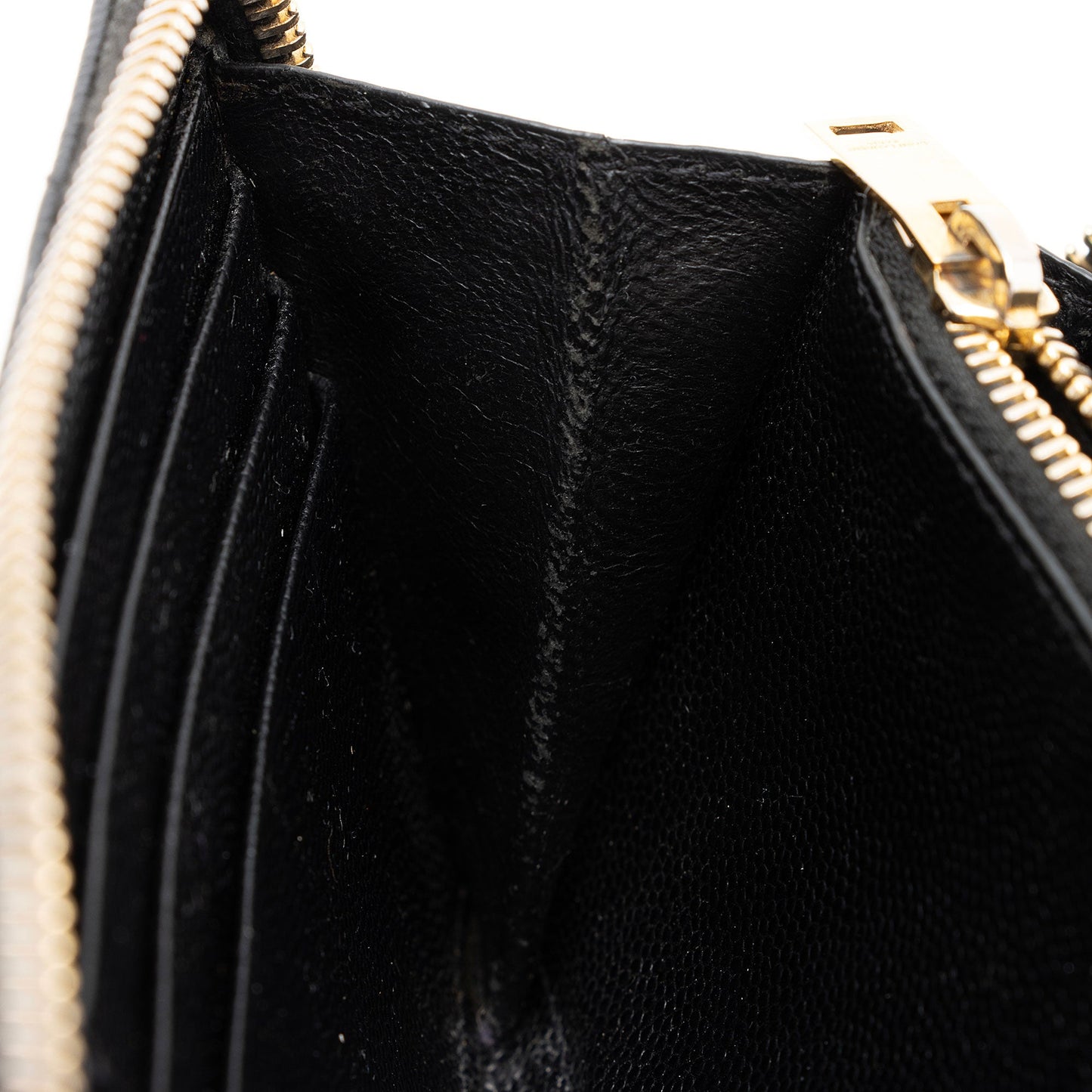 Saint Laurent Matelasse Grain de Poudre Monogram Zip Around Wallet O3K7M8