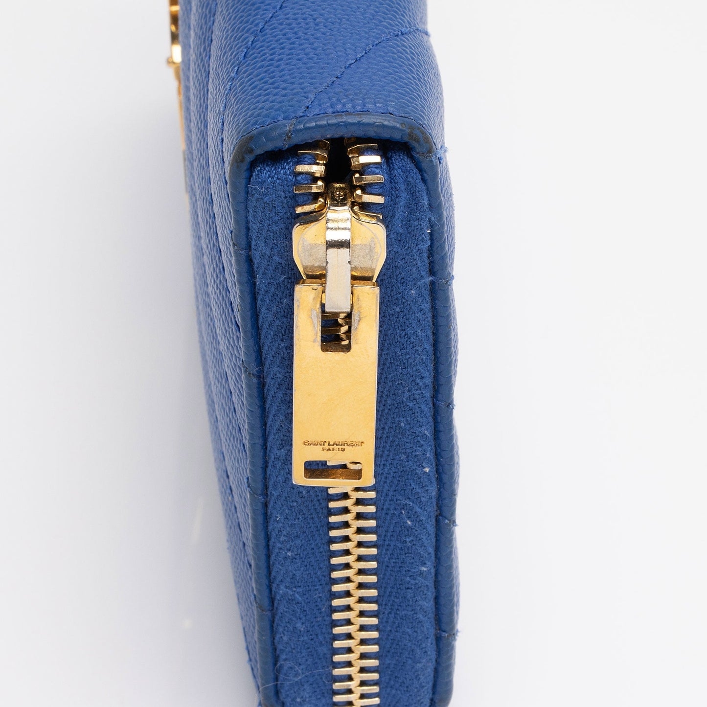 Saint Laurent Matelasse Grain de Poudre Monogram Zip Around Wallet GVAGu1