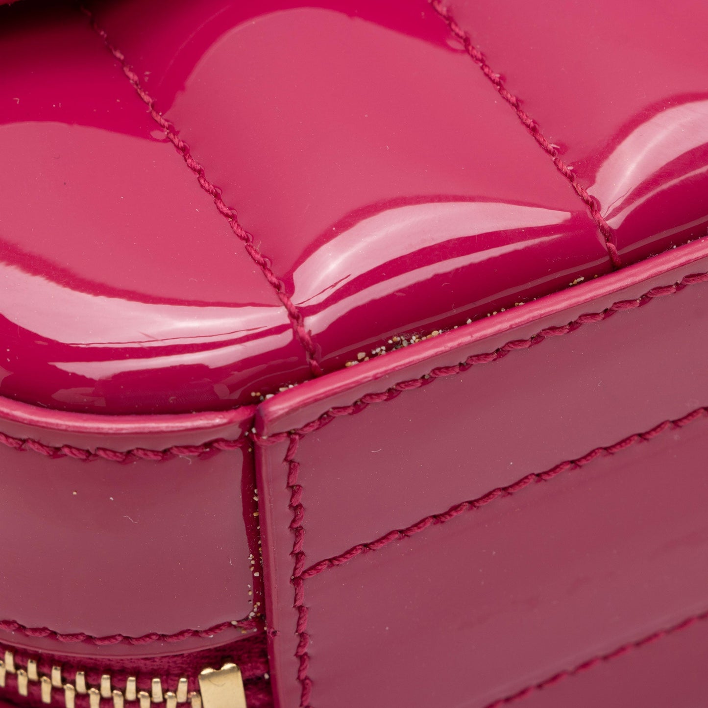 Saint Laurent Matelasse Patent Lambskin Monogram Vicky Camera Bag OaujeC