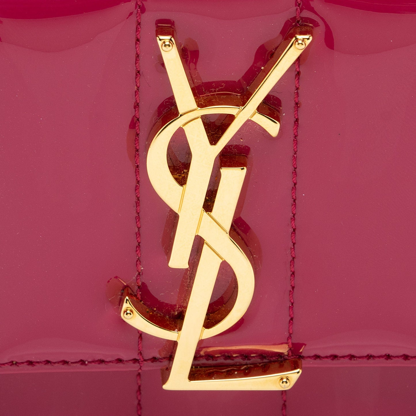 Saint Laurent Matelasse Patent Lambskin Monogram Vicky Camera Bag OaujeC