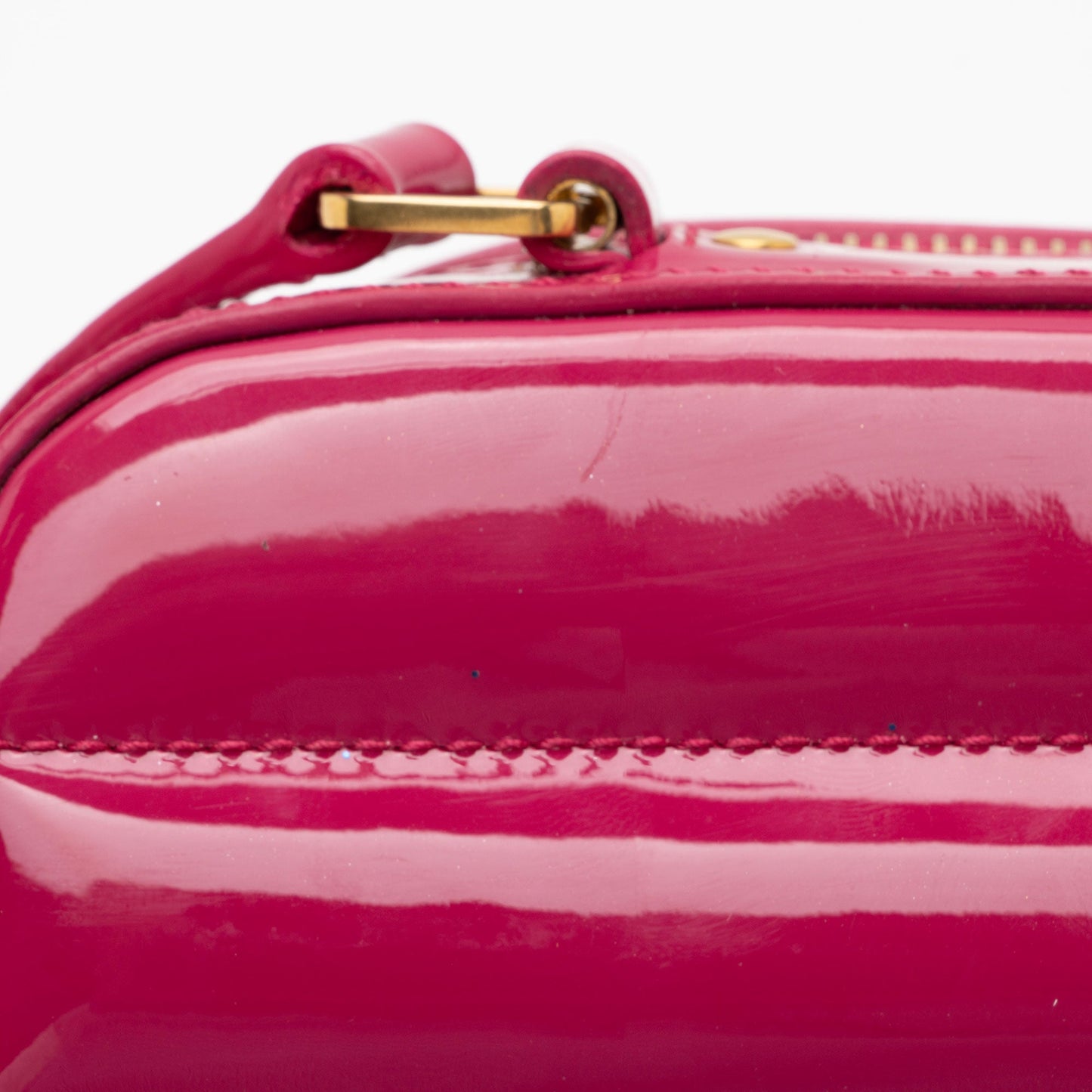 Saint Laurent Matelasse Patent Lambskin Monogram Vicky Camera Bag OaujeC