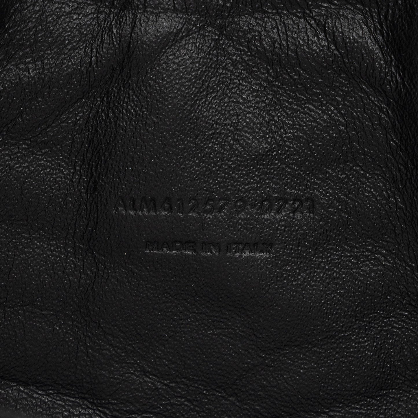Saint Laurent Matelasse Patent Leather Monogram Lou Mini Camera Bag xwMZnb