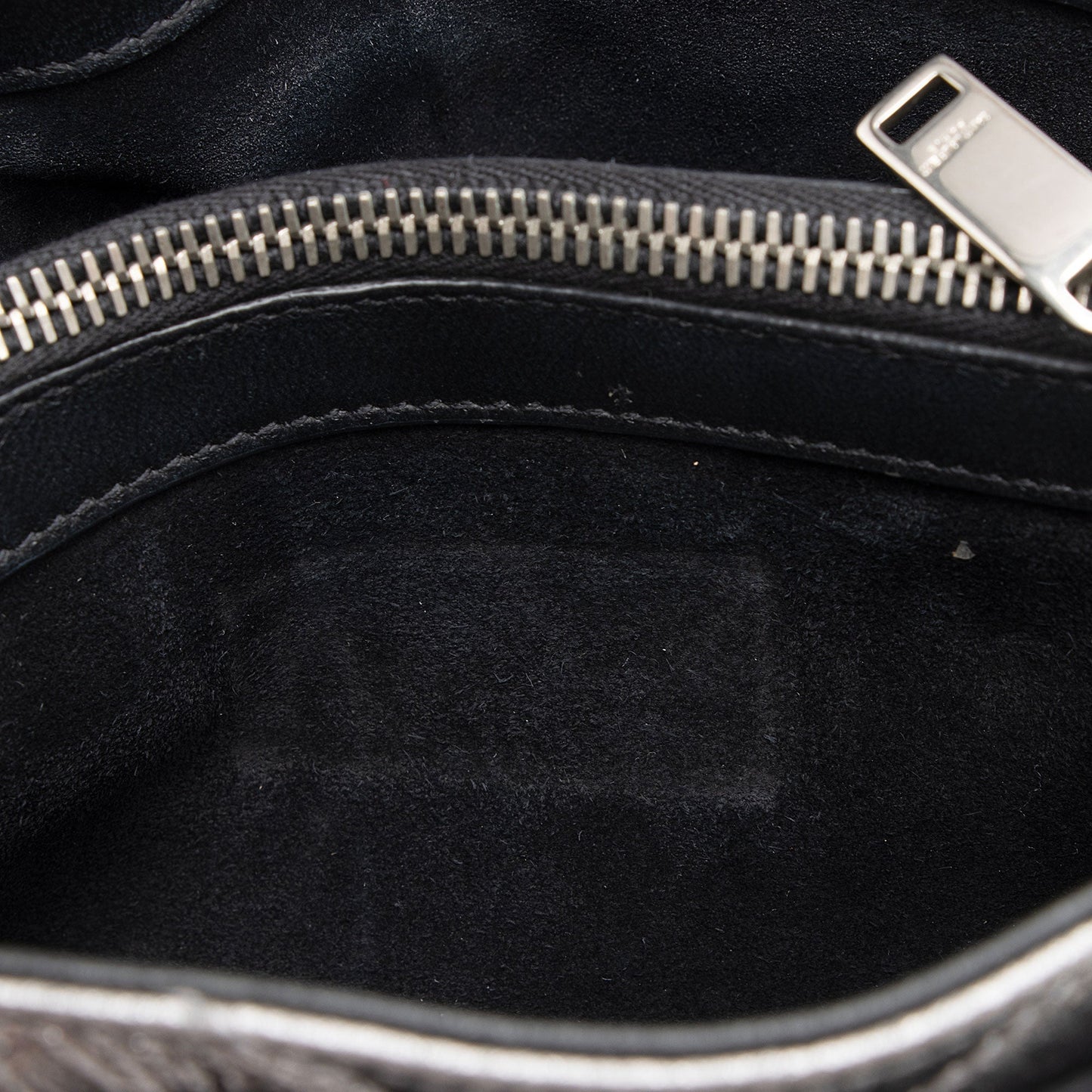 Saint Laurent Metallic Matelasse Calfskin Monogram LouLou Chain Small Crossbody 3eZi29