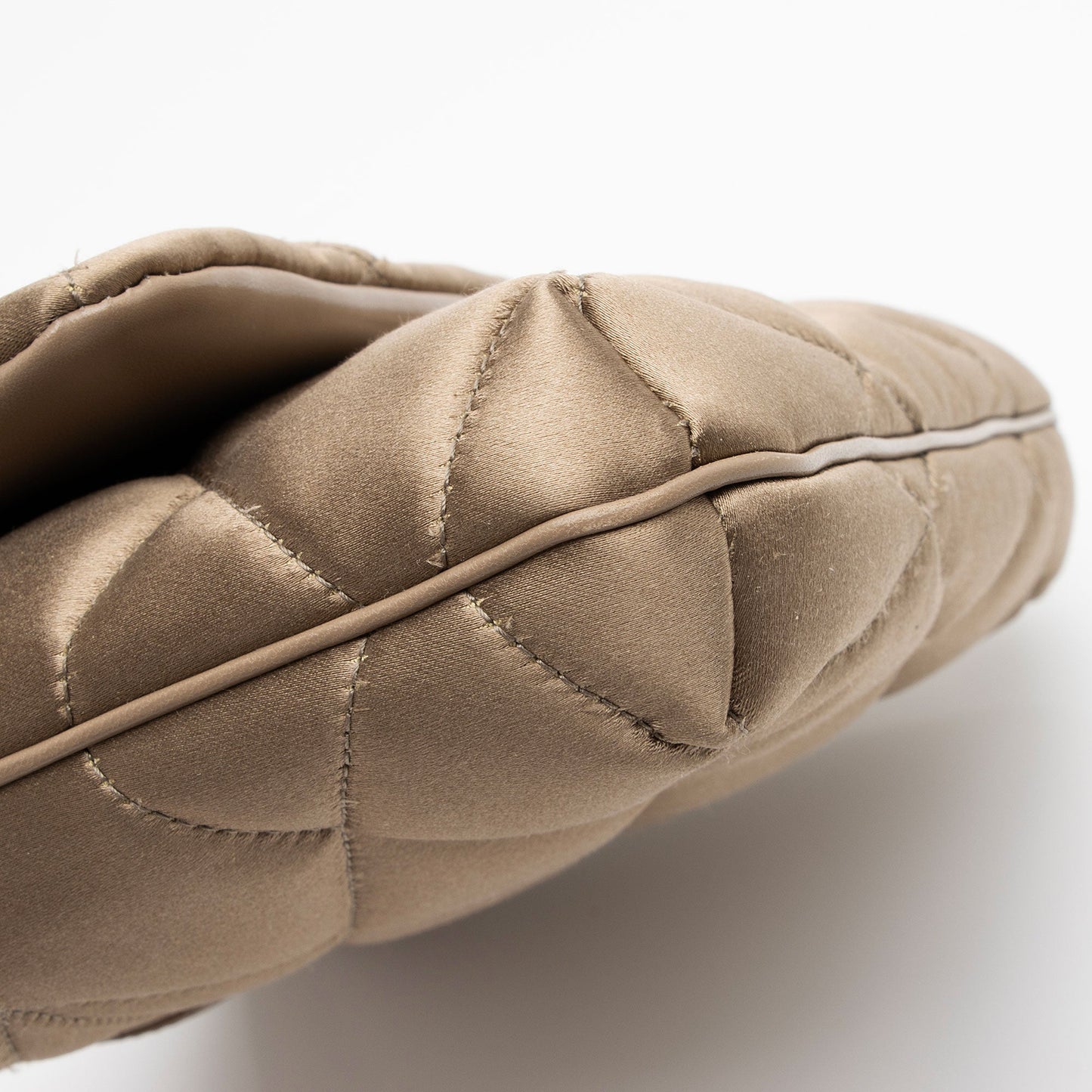 Saint Laurent Metallic Quilted Satin Monogram Le 57 Hobo Ef16wM