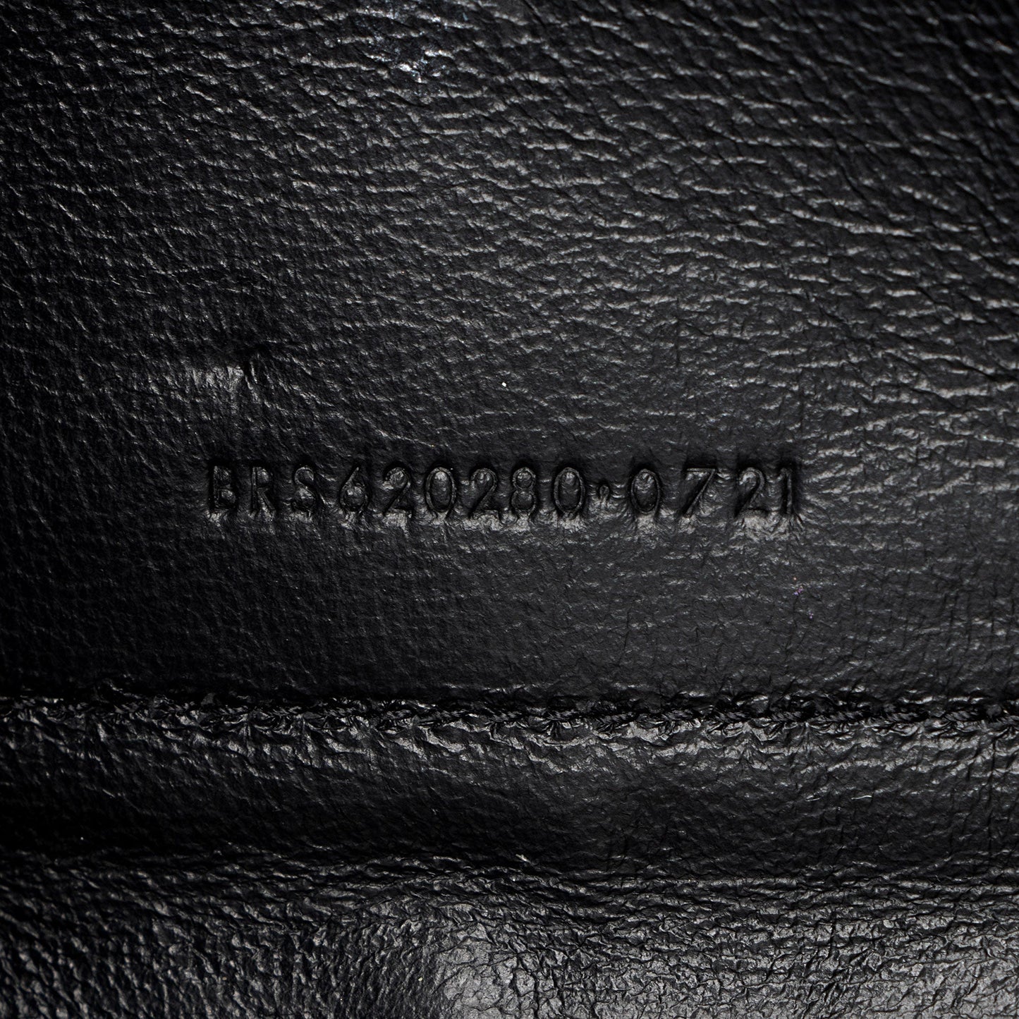 Saint Laurent Mixed Matelasse Calfskin Monogram Chain Wallet q01O3t