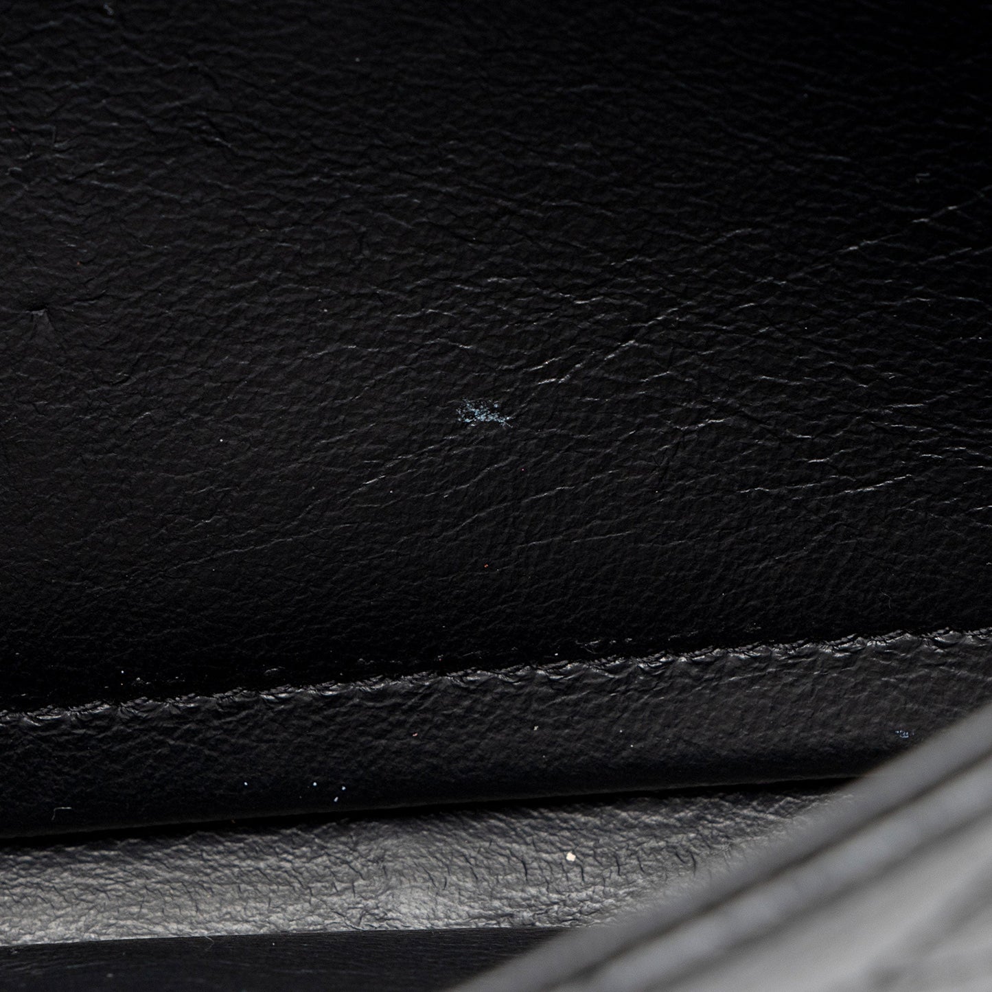 Saint Laurent Mixed Matelasse Calfskin Monogram Chain Wallet q01O3t